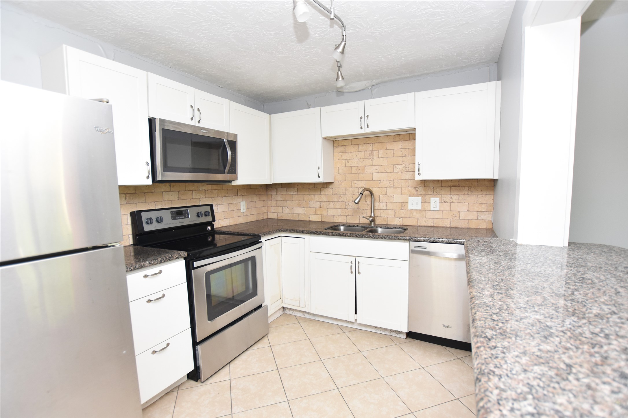 118 Wahl Street 4 Property Photo 10