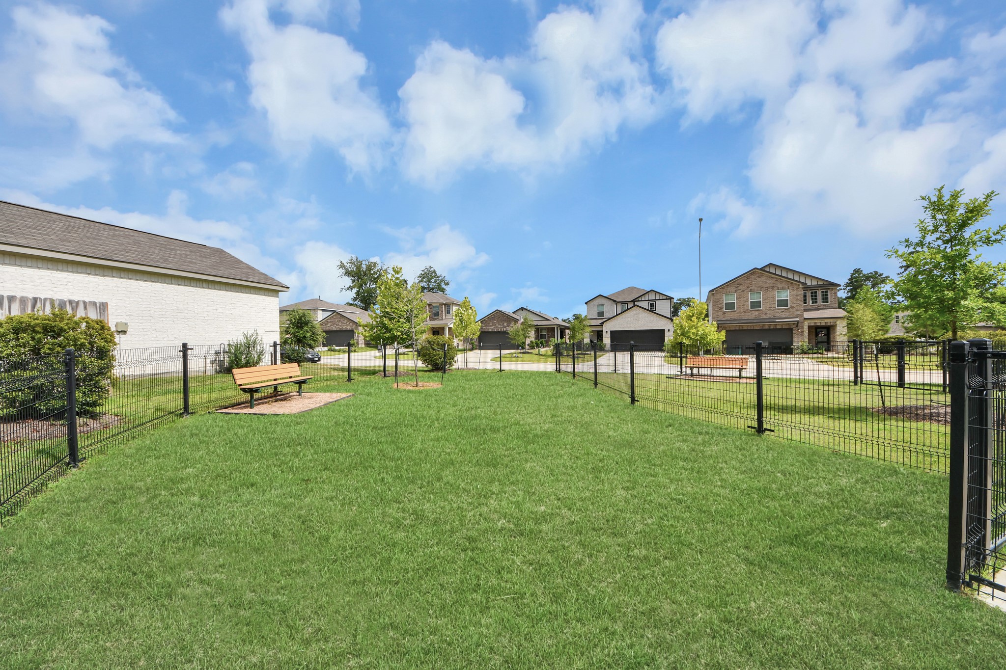 68 Valiant Ridge Trail Property Photo 43