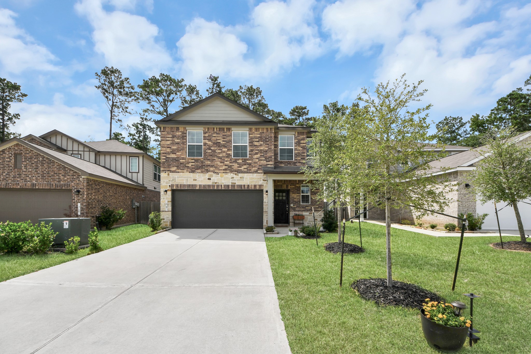 68 Valiant Ridge Trail Property Photo 45