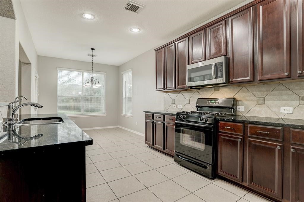 2626 N Canyon Falls Dr Drive N Property Photo 6