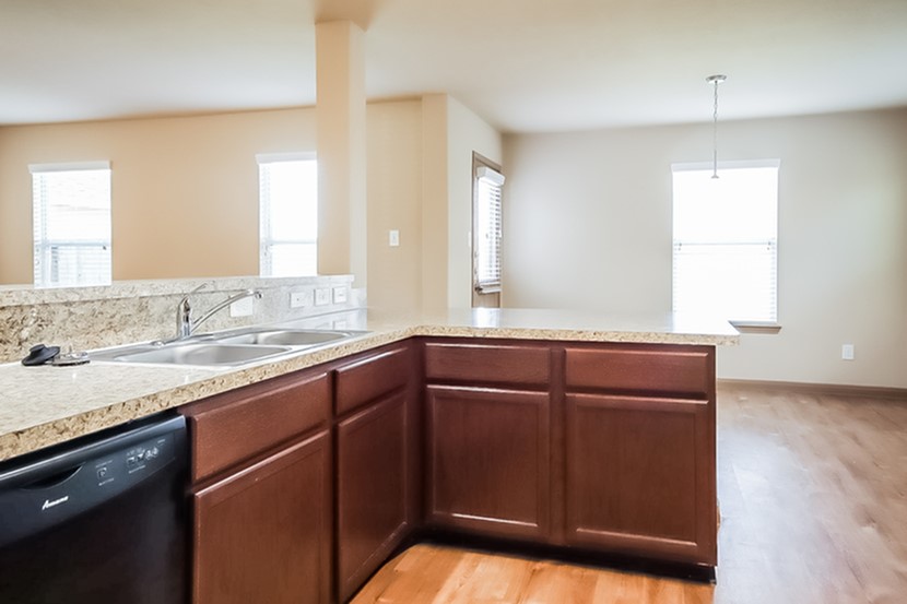 5406 Comel Court Property Photo 1