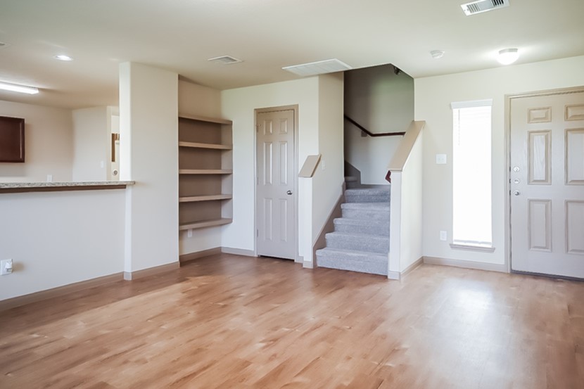 5406 Comel Court Property Photo 3