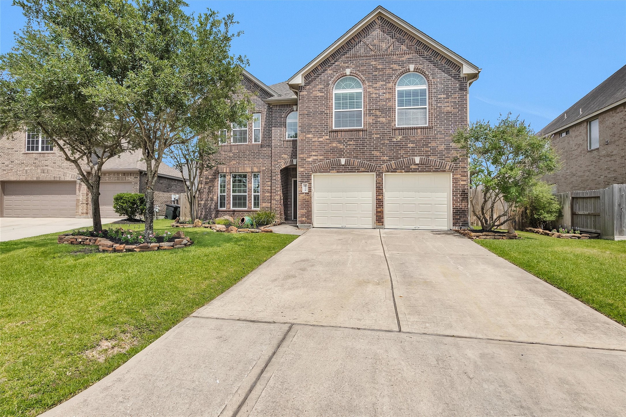 25314 Pineglen Terrace Drive Property Photo 2