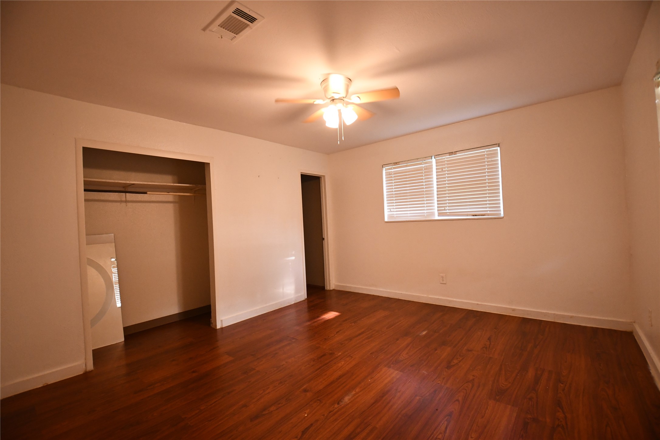 401 County Road 2226 Property Photo 9