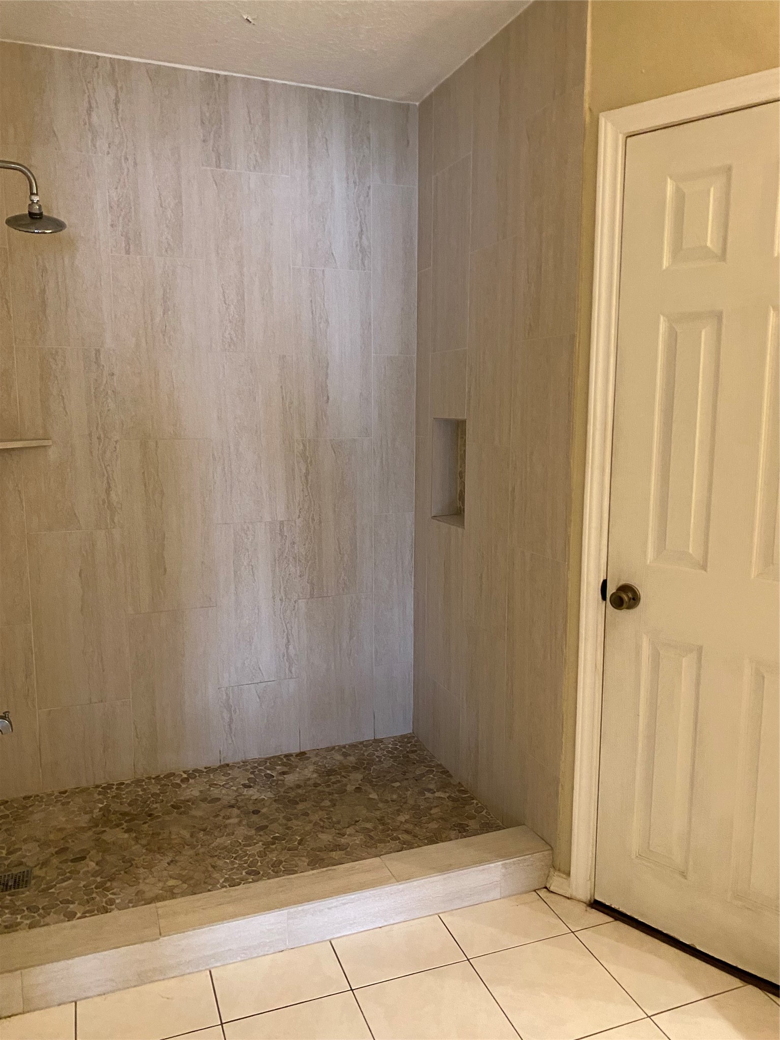 9115 Kindlewood Drive Property Photo 10