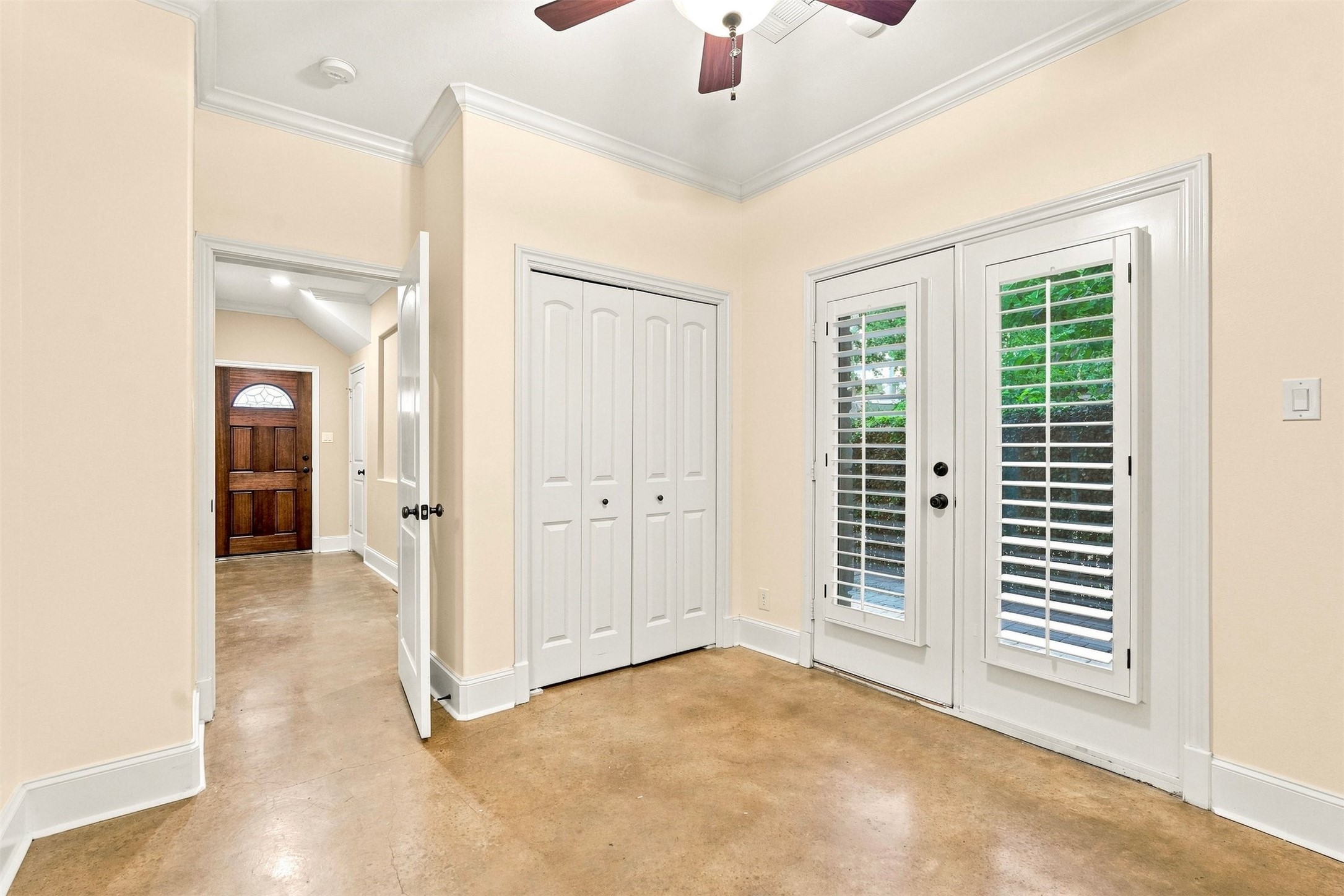 1714 Ovid Street A Property Photo 6