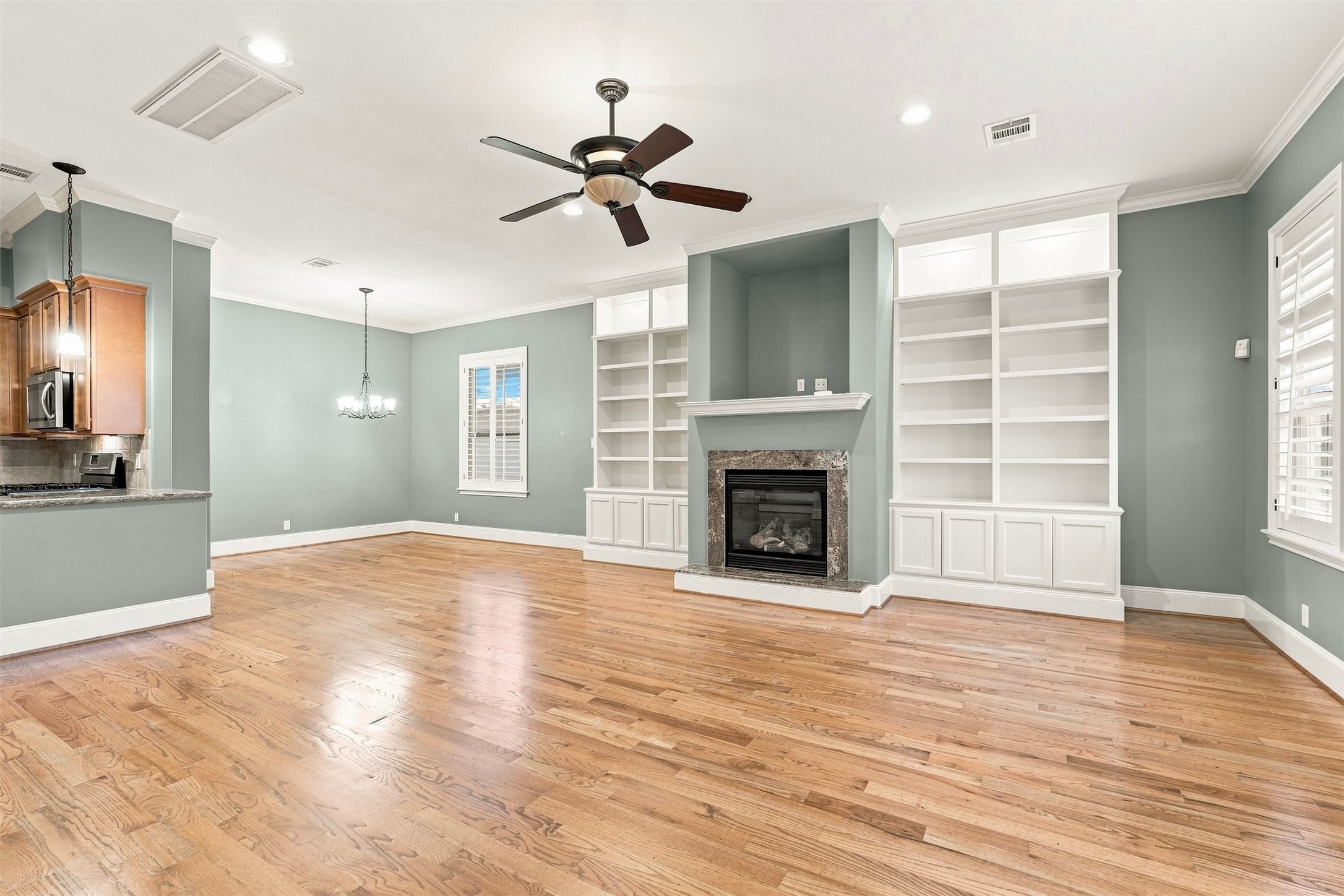1714 Ovid Street A Property Photo 7