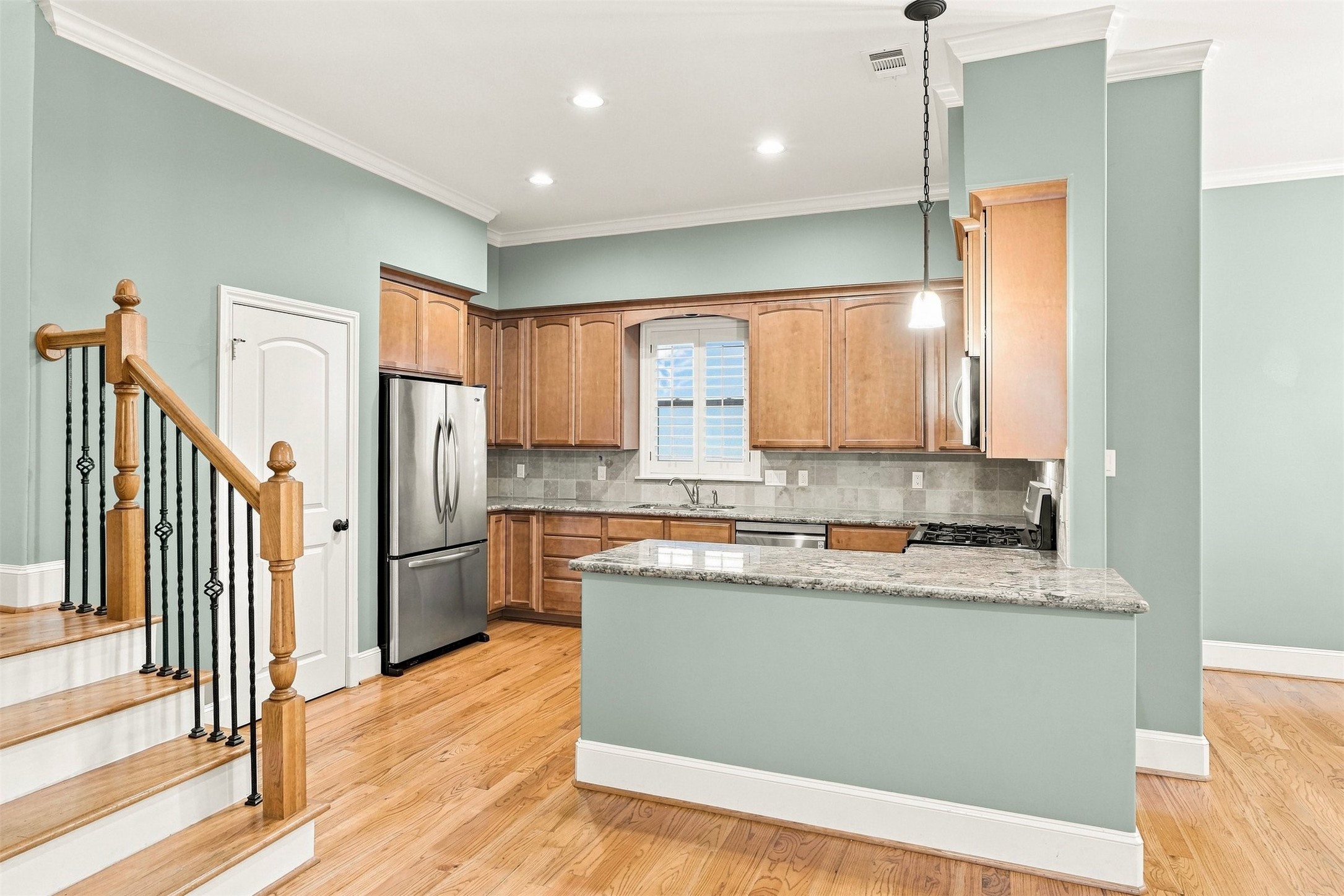 1714 Ovid Street A Property Photo 13