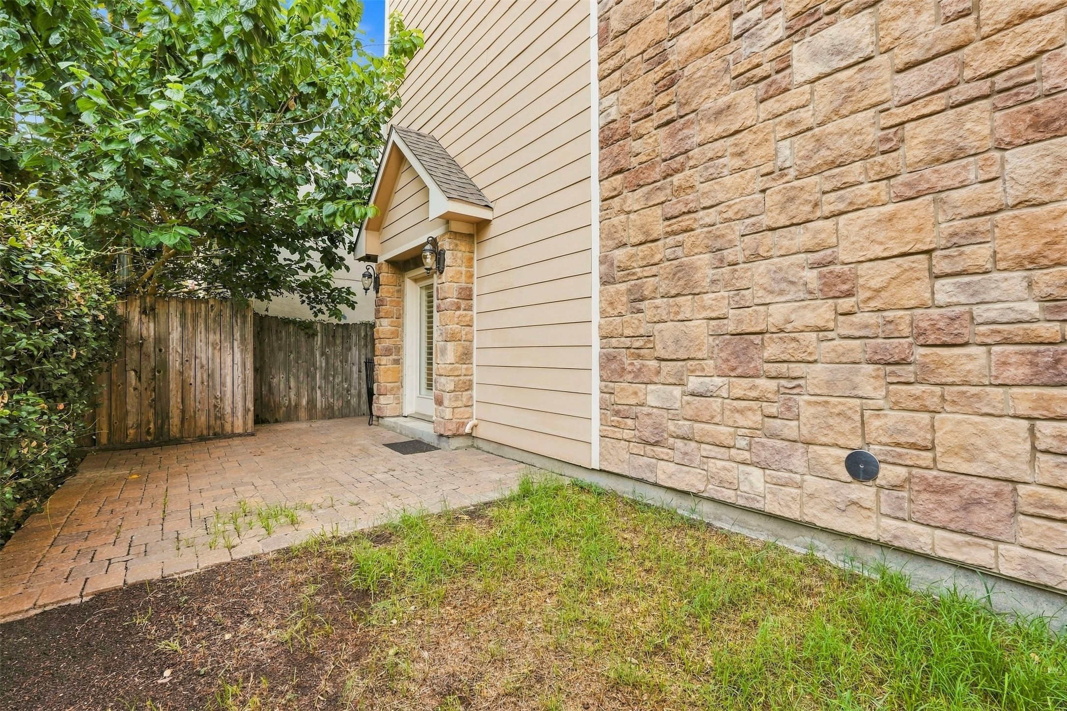 1714 Ovid Street A Property Photo 27