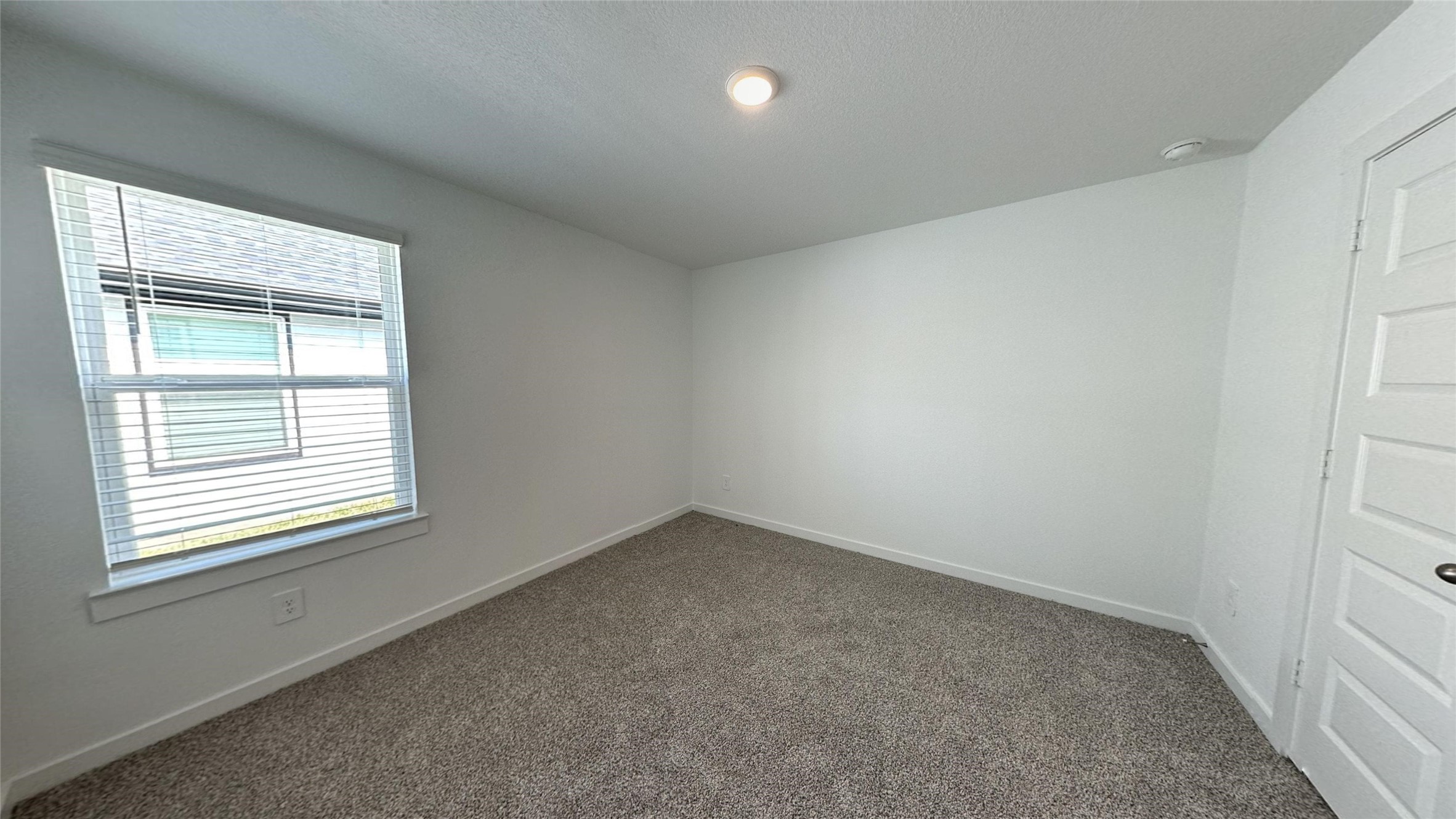 31727 Margaret Woods Lane Property Photo 6