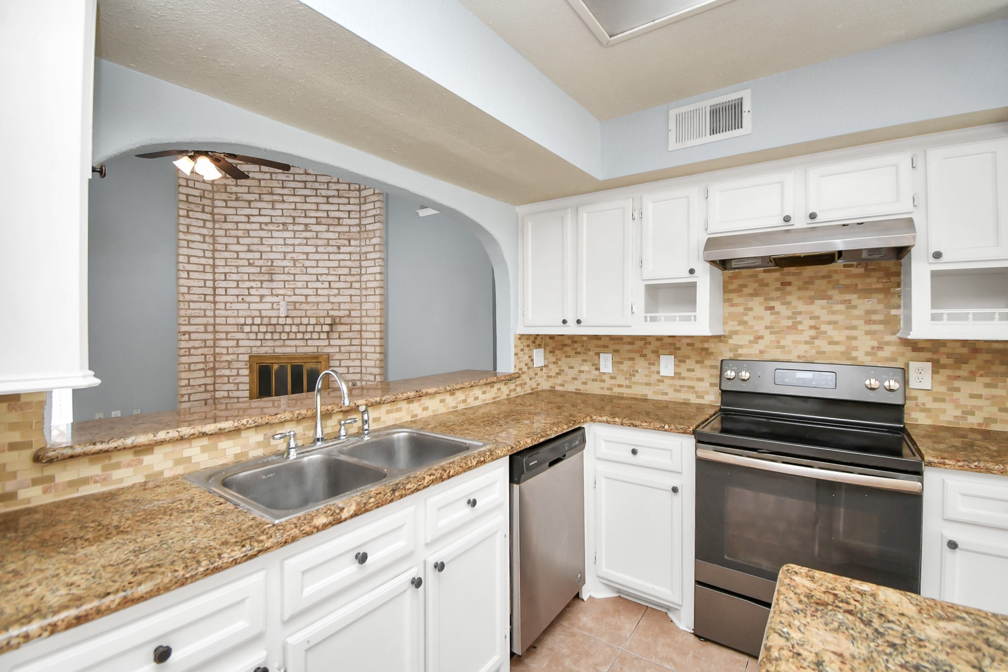 11730 Zarroll Drive Property Photo 10