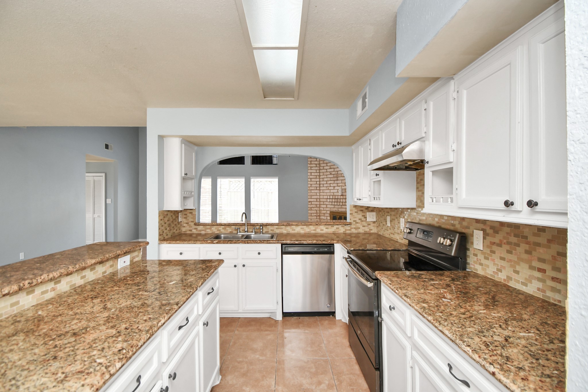 11730 Zarroll Drive Property Photo 14