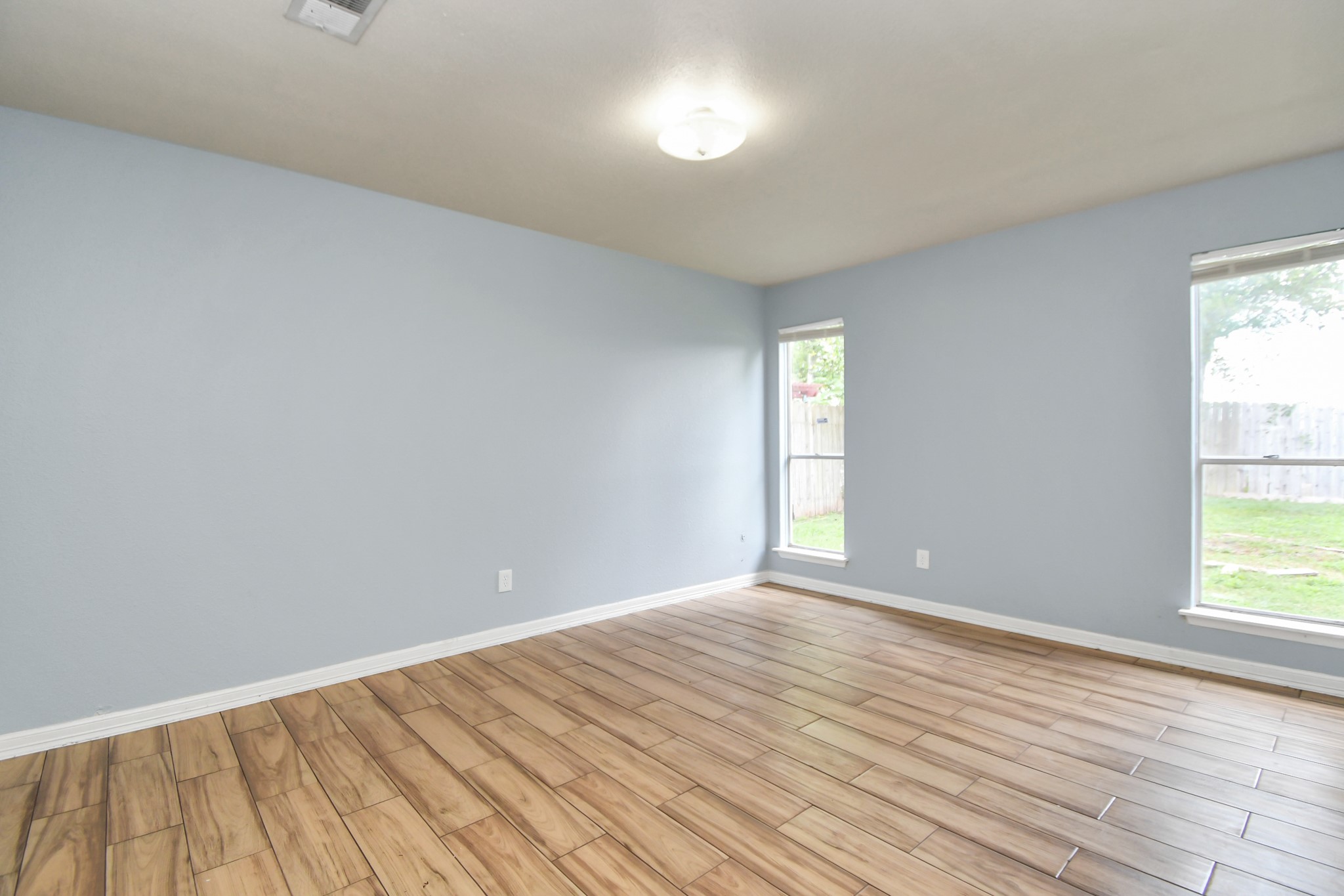 11730 Zarroll Drive Property Photo 16