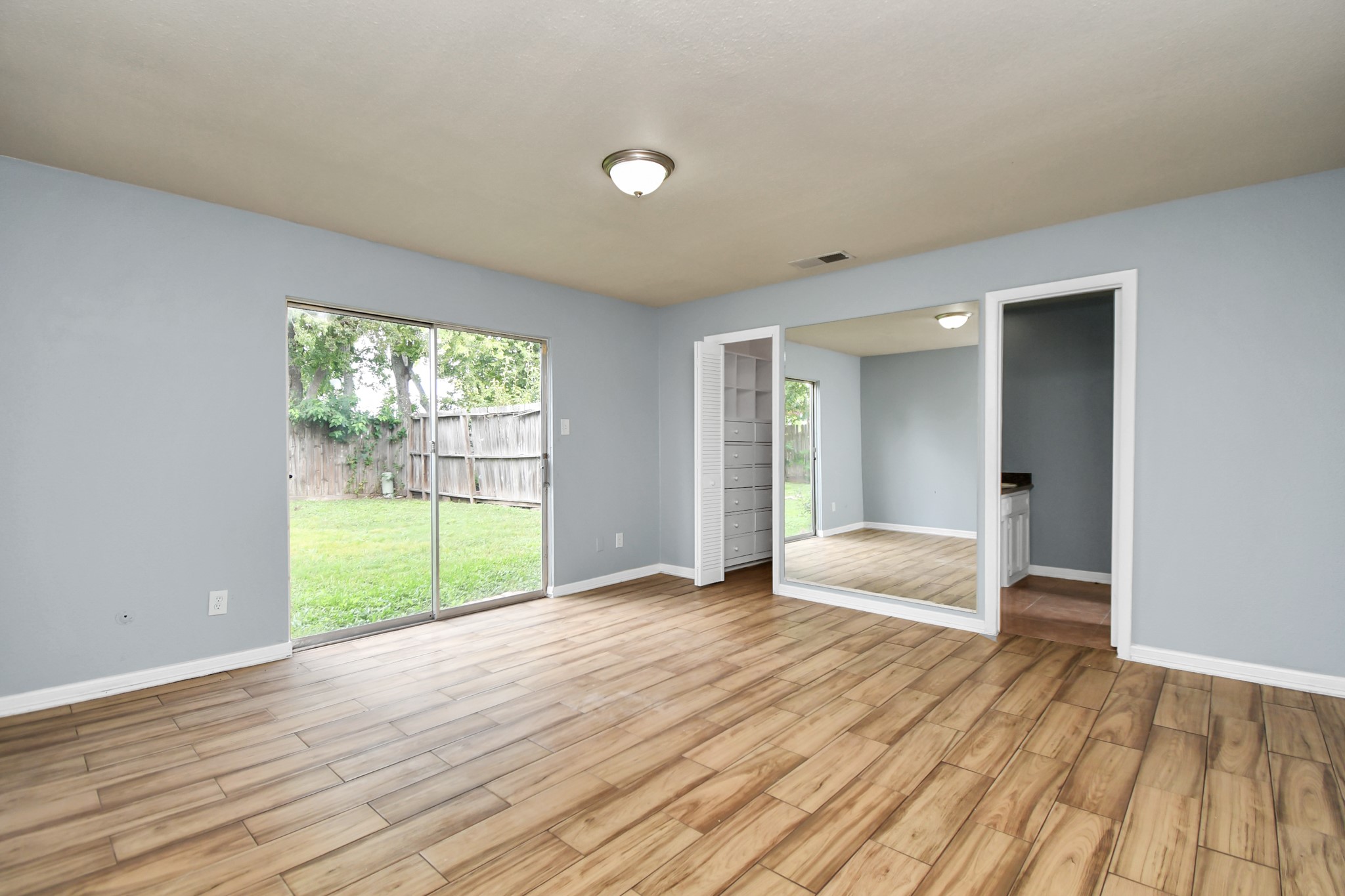 11730 Zarroll Drive Property Photo 19