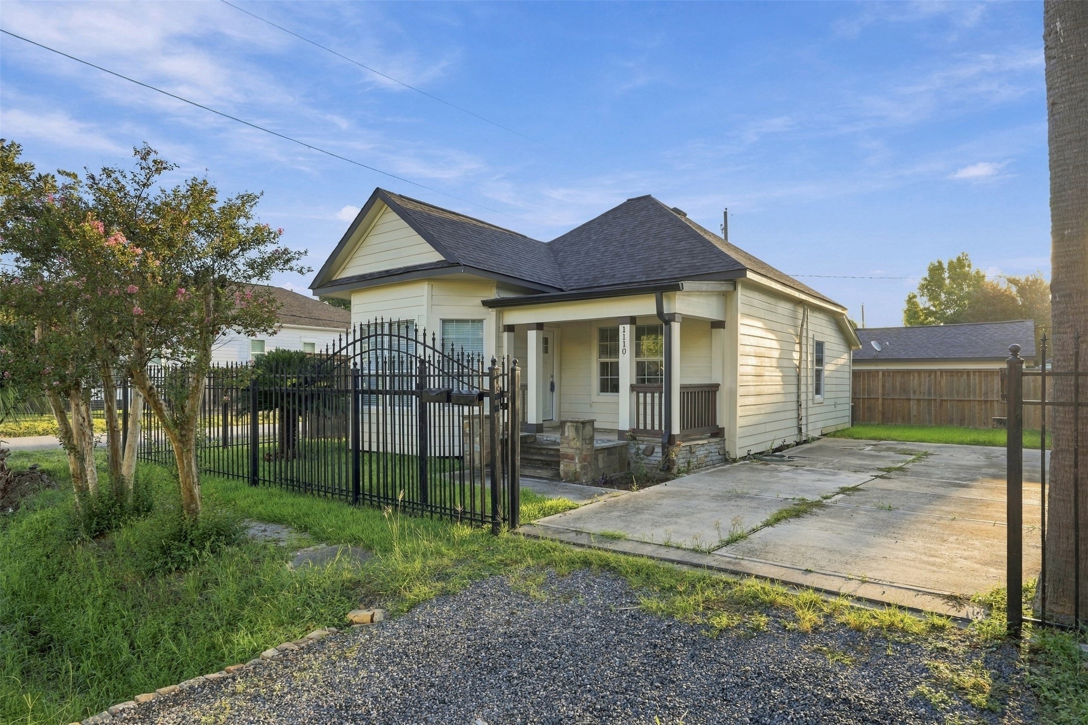 1110 Cordell Street Property Photo 16