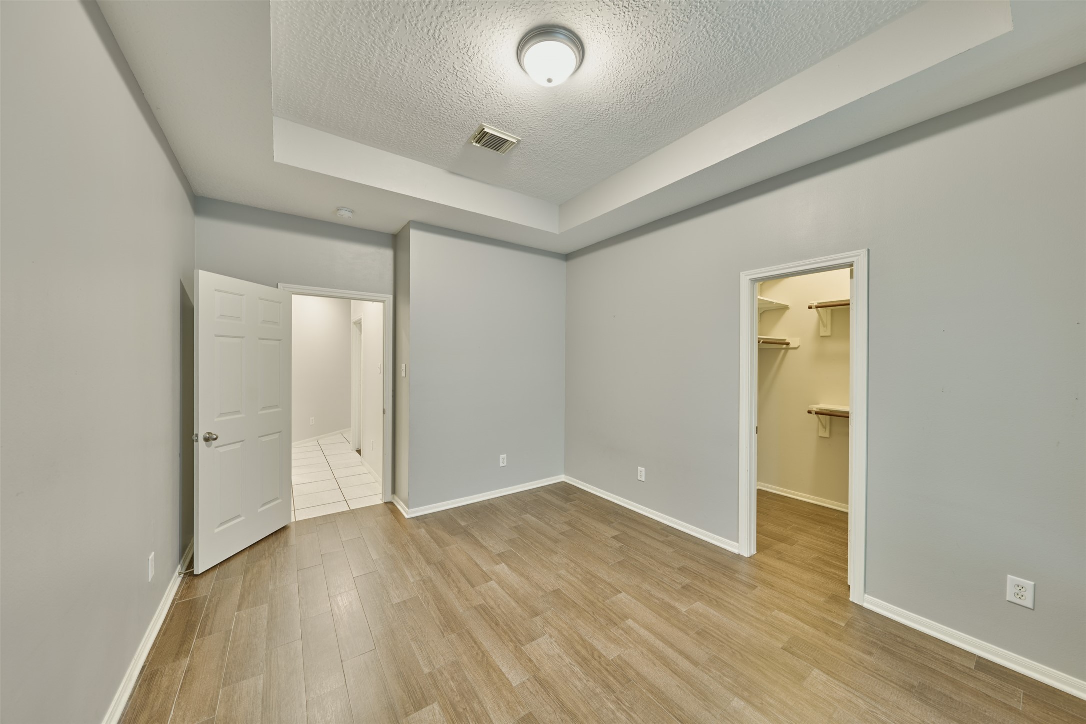 13839 Carriage Walk Lane Property Photo 42