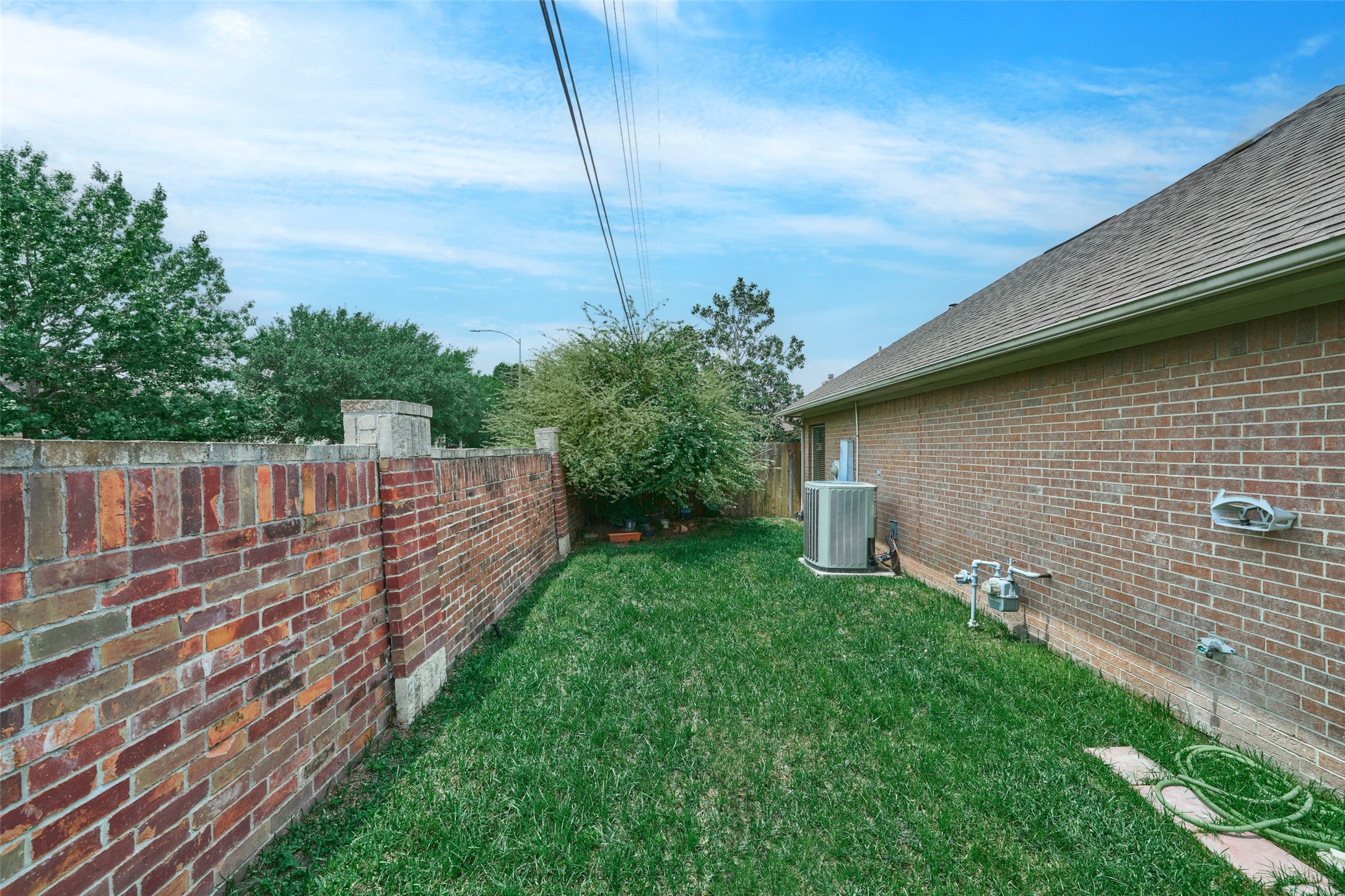 13839 Carriage Walk Lane Property Photo 47