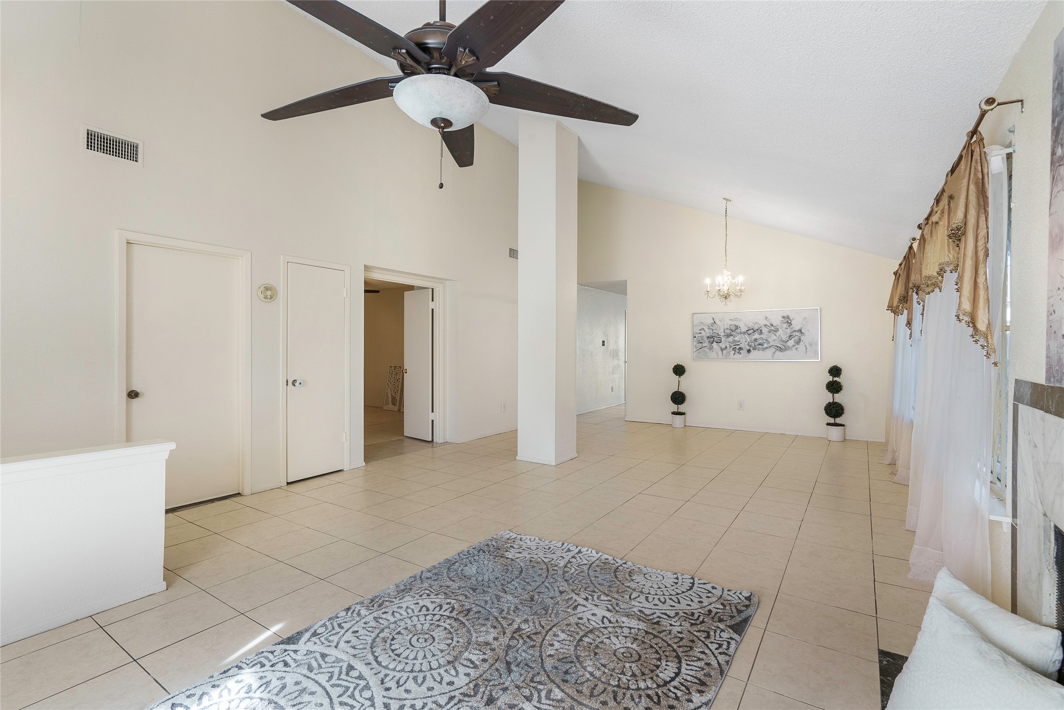 13622 Sunswept Way Property Photo 8