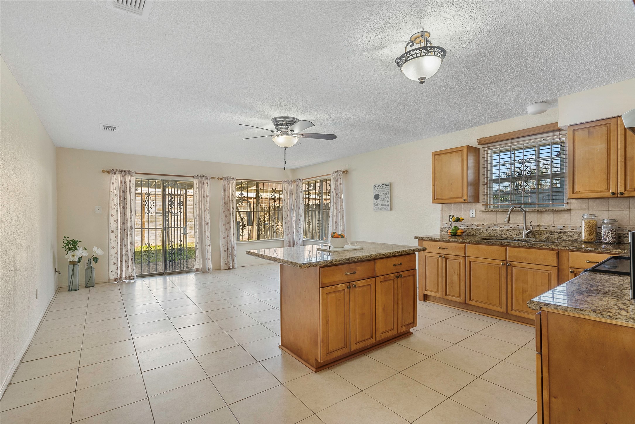 13622 Sunswept Way Property Photo 11