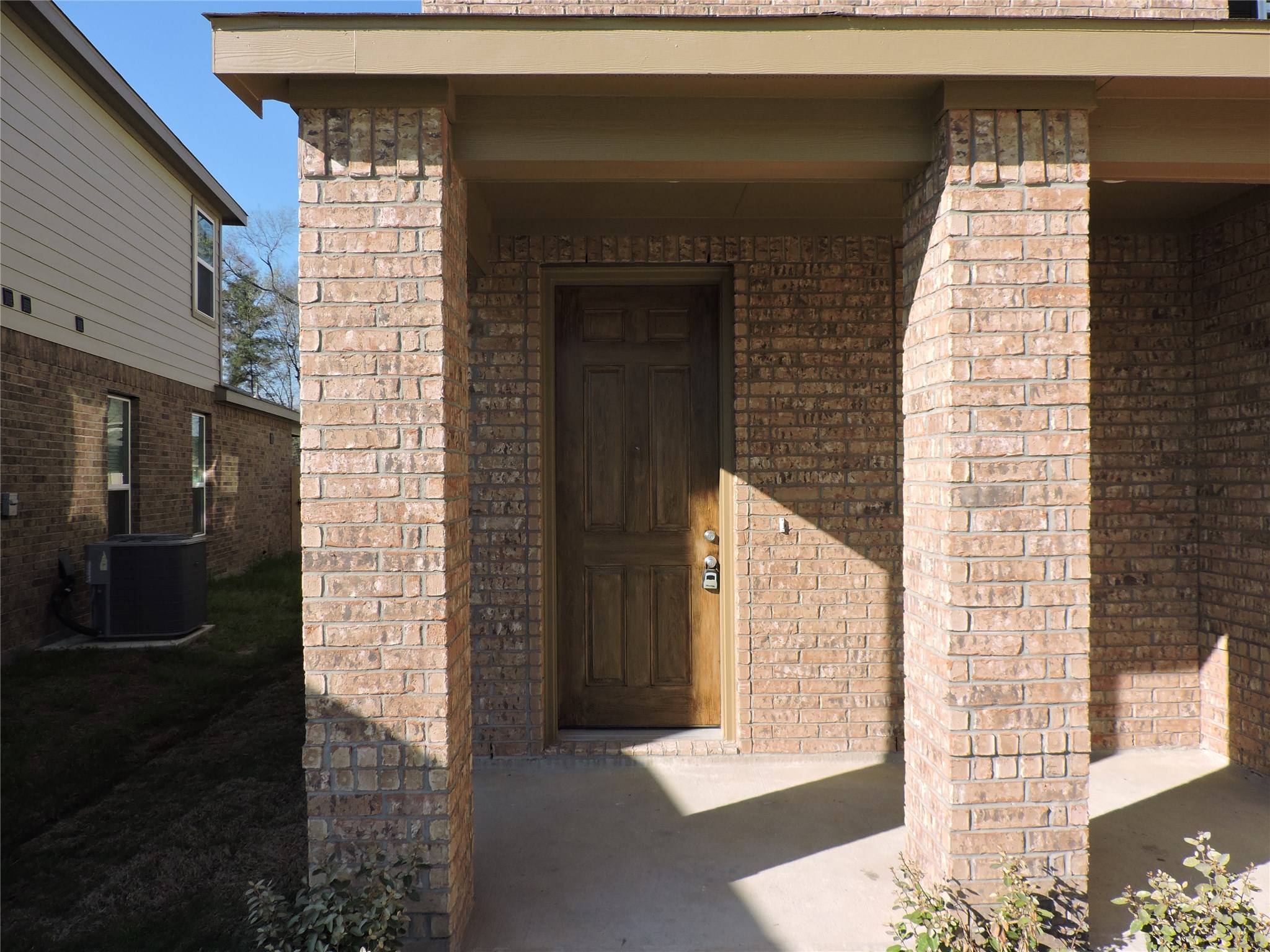 1122 Epworth Court Property Photo 4