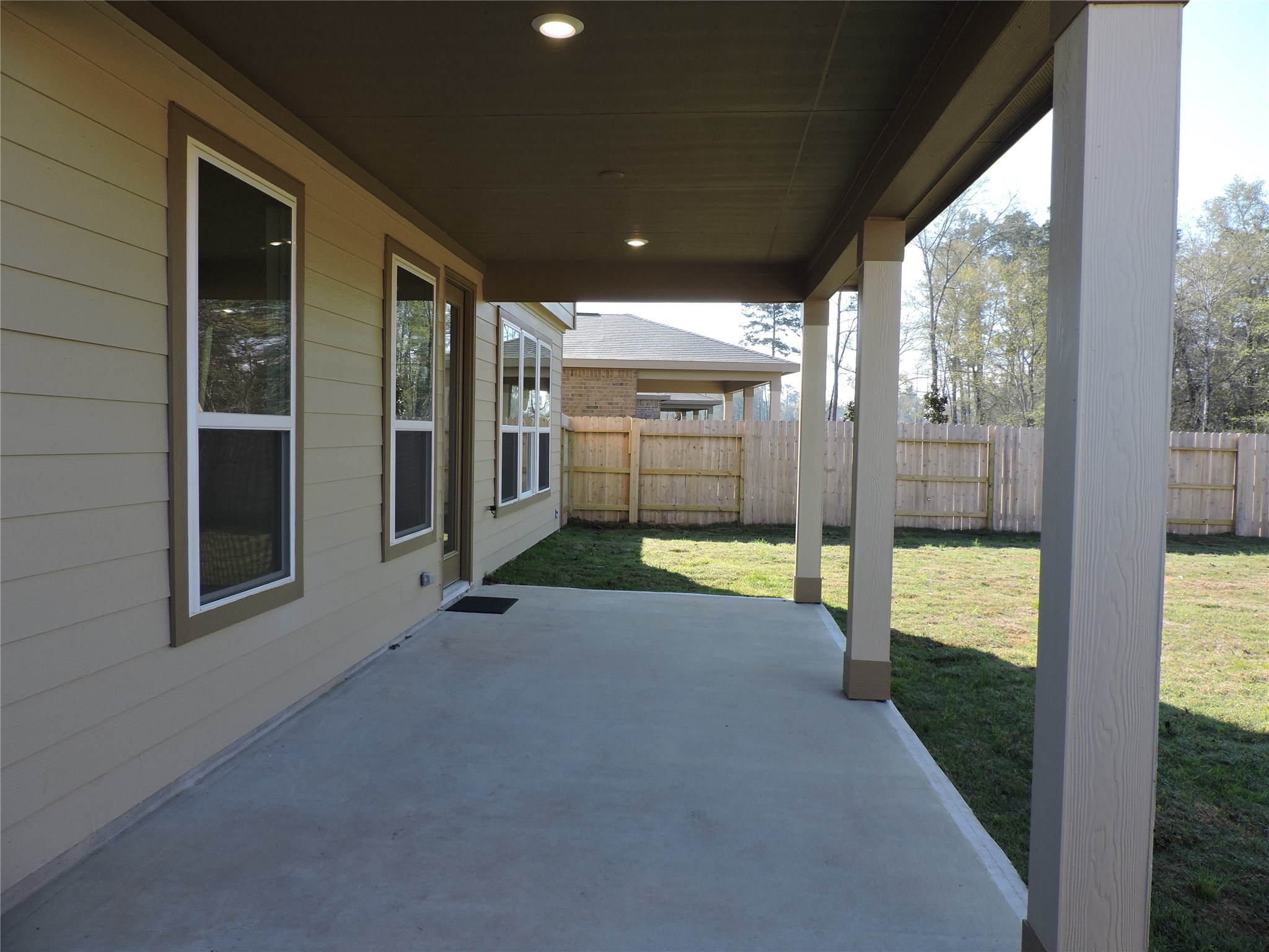 1122 Epworth Court Property Photo 6