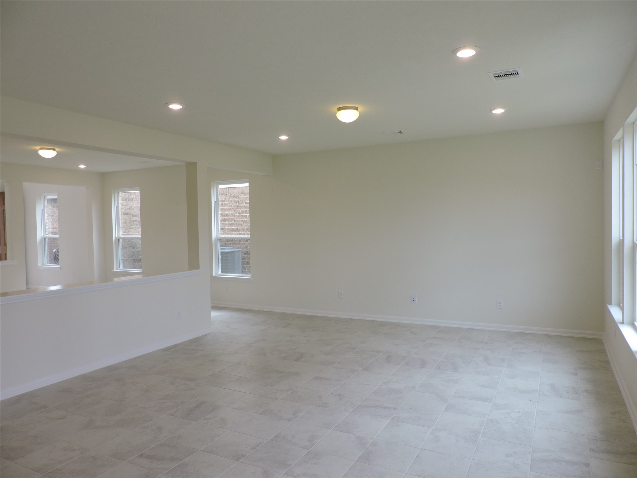 1122 Epworth Court Property Photo 11