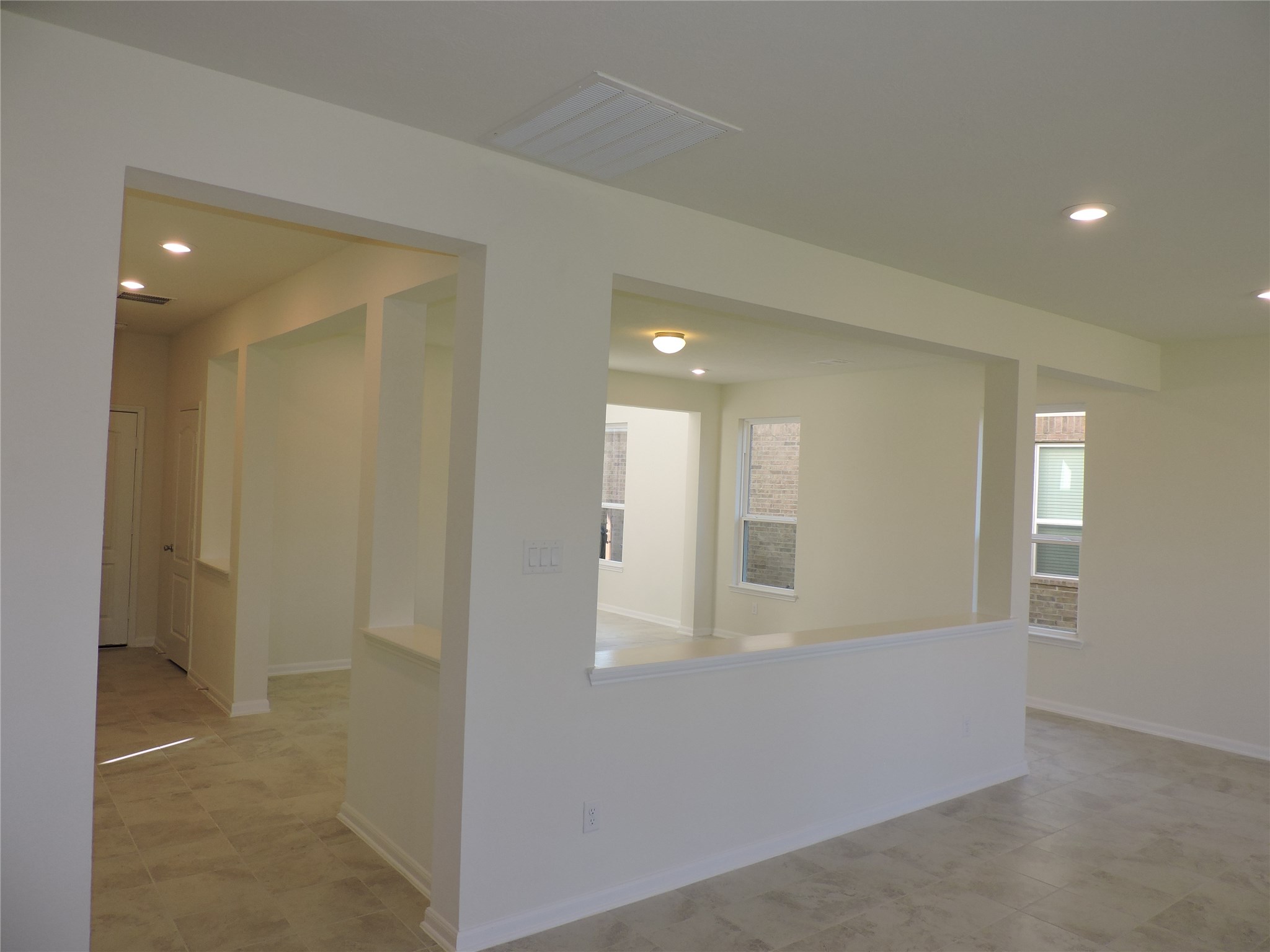 1122 Epworth Court Property Photo 13