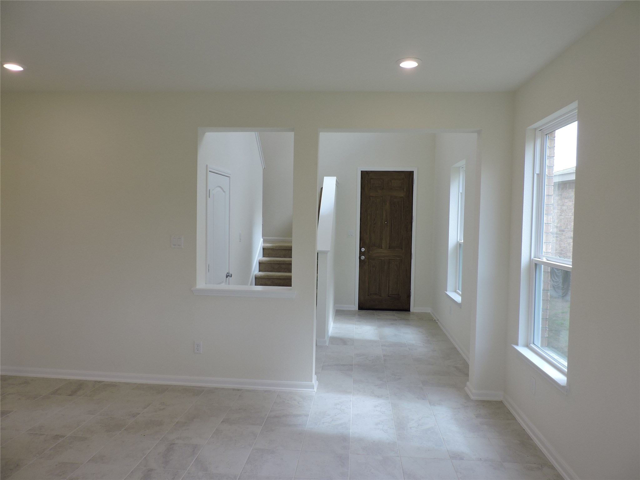 1122 Epworth Court Property Photo 16