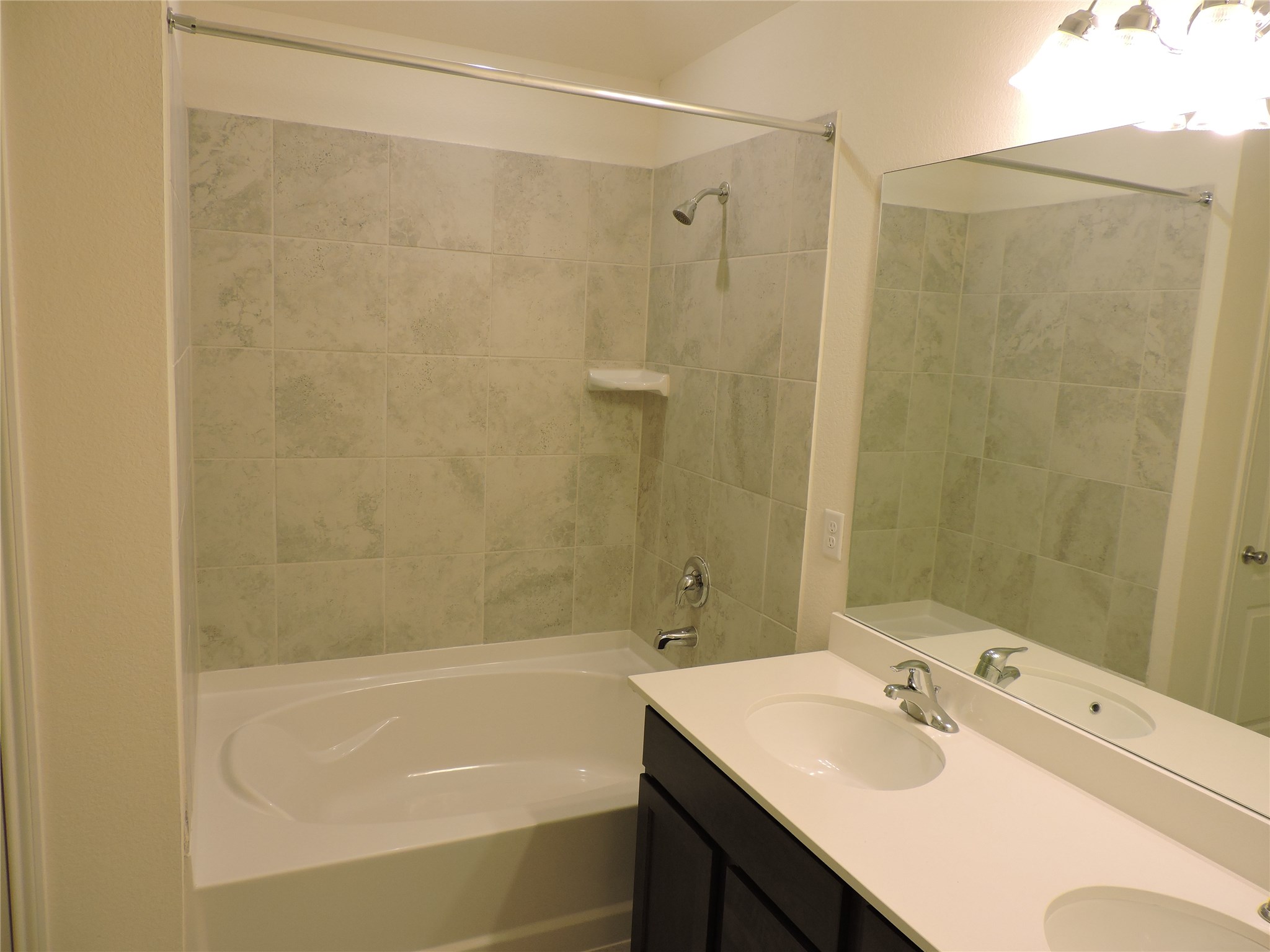 1122 Epworth Court Property Photo 25