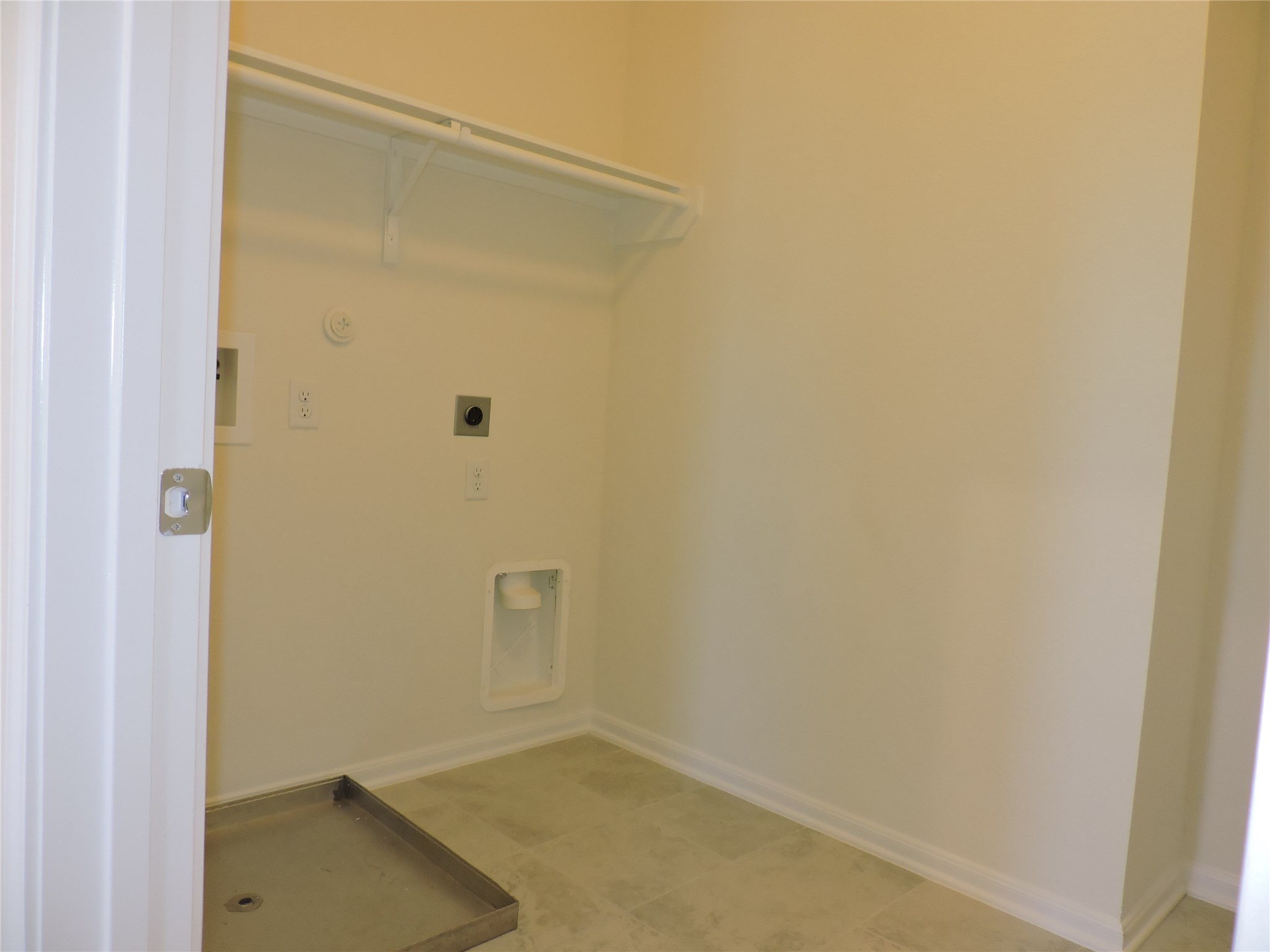 1122 Epworth Court Property Photo 28