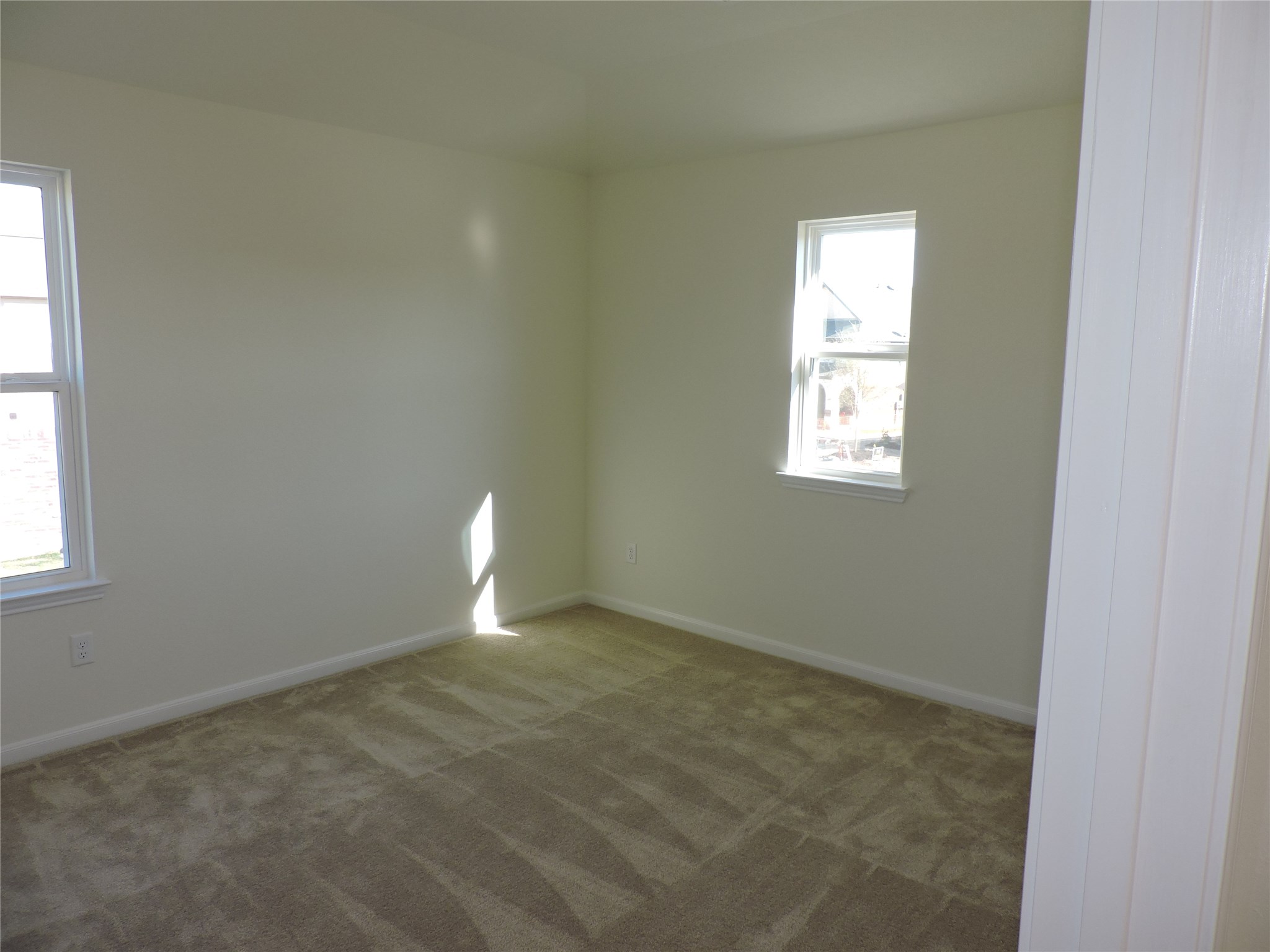 1122 Epworth Court Property Photo 31