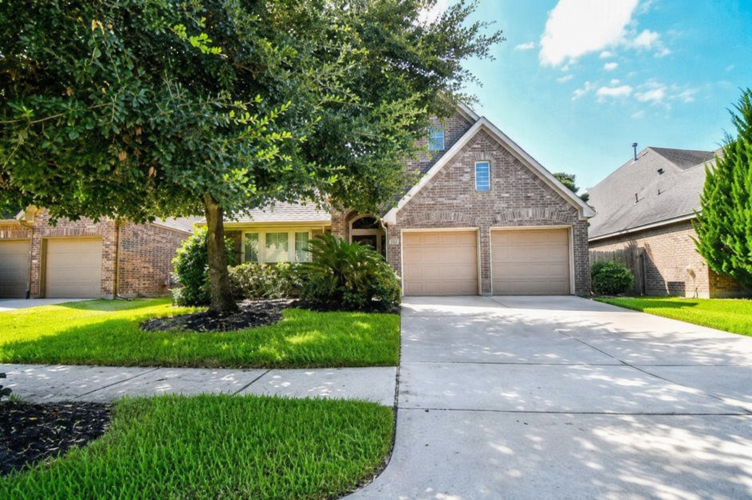 26223 Serenity Oaks Drive Property Photo 1