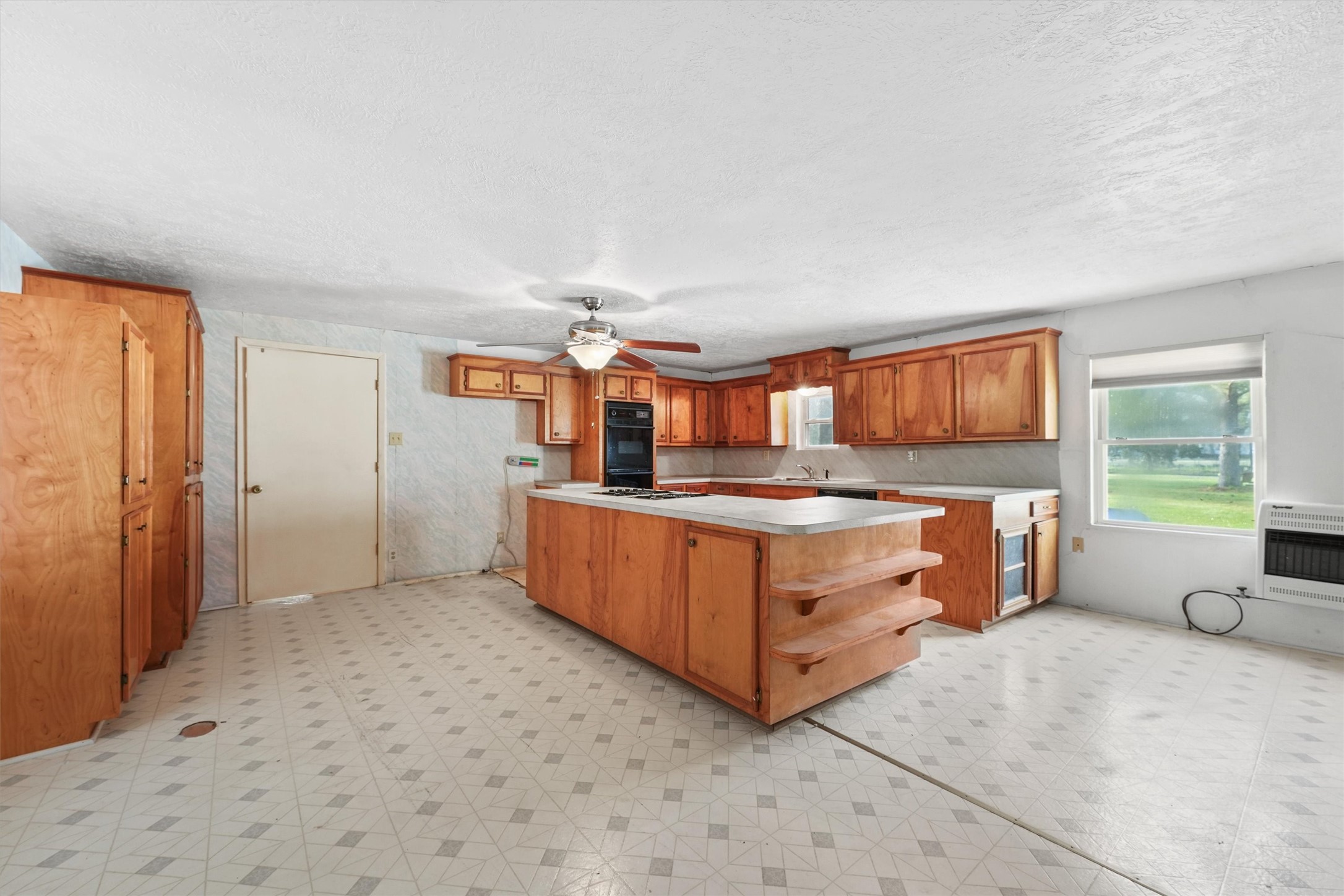 2163 County Road 6026 Property Photo 9
