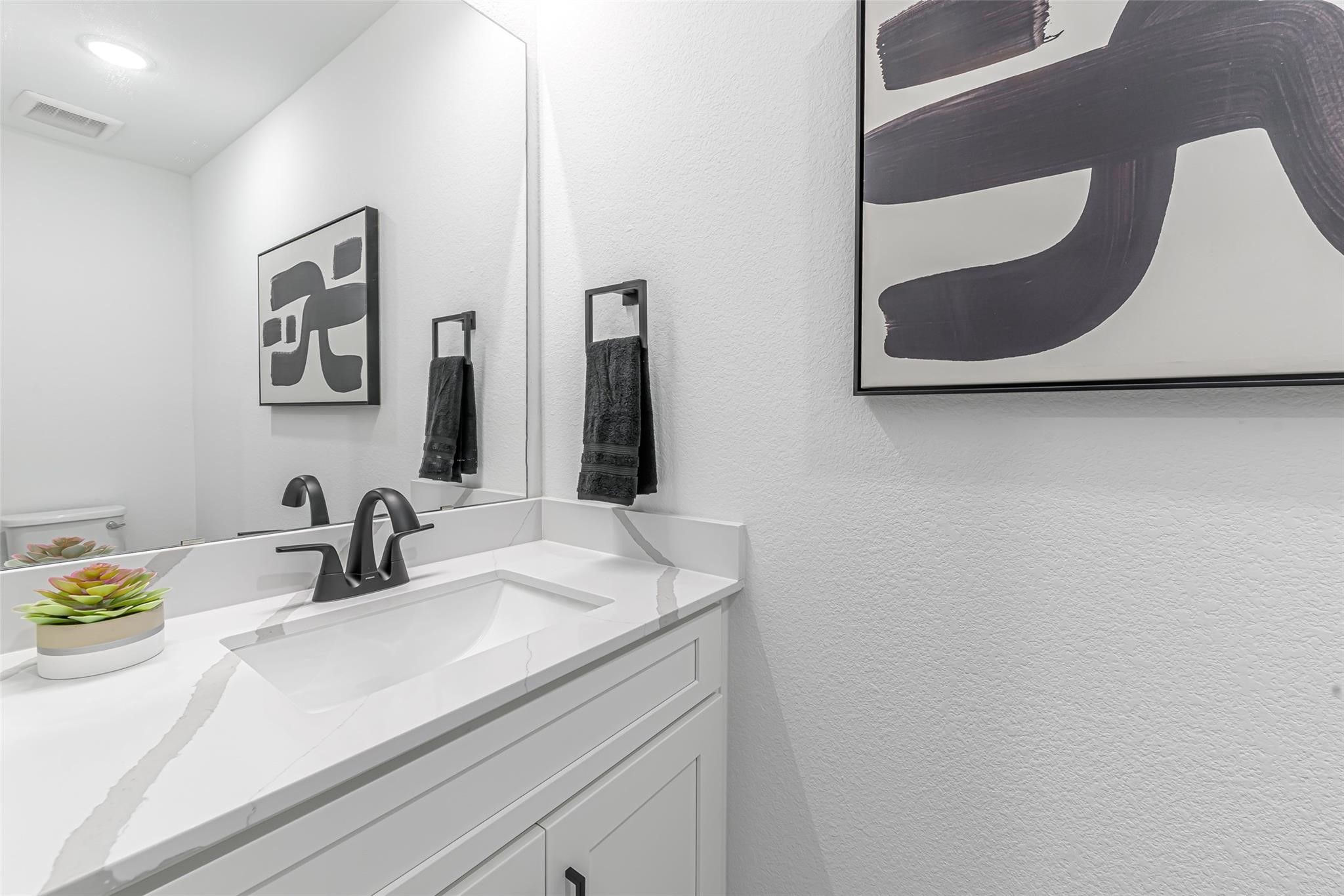 7806 Comal Street B Property Photo 9