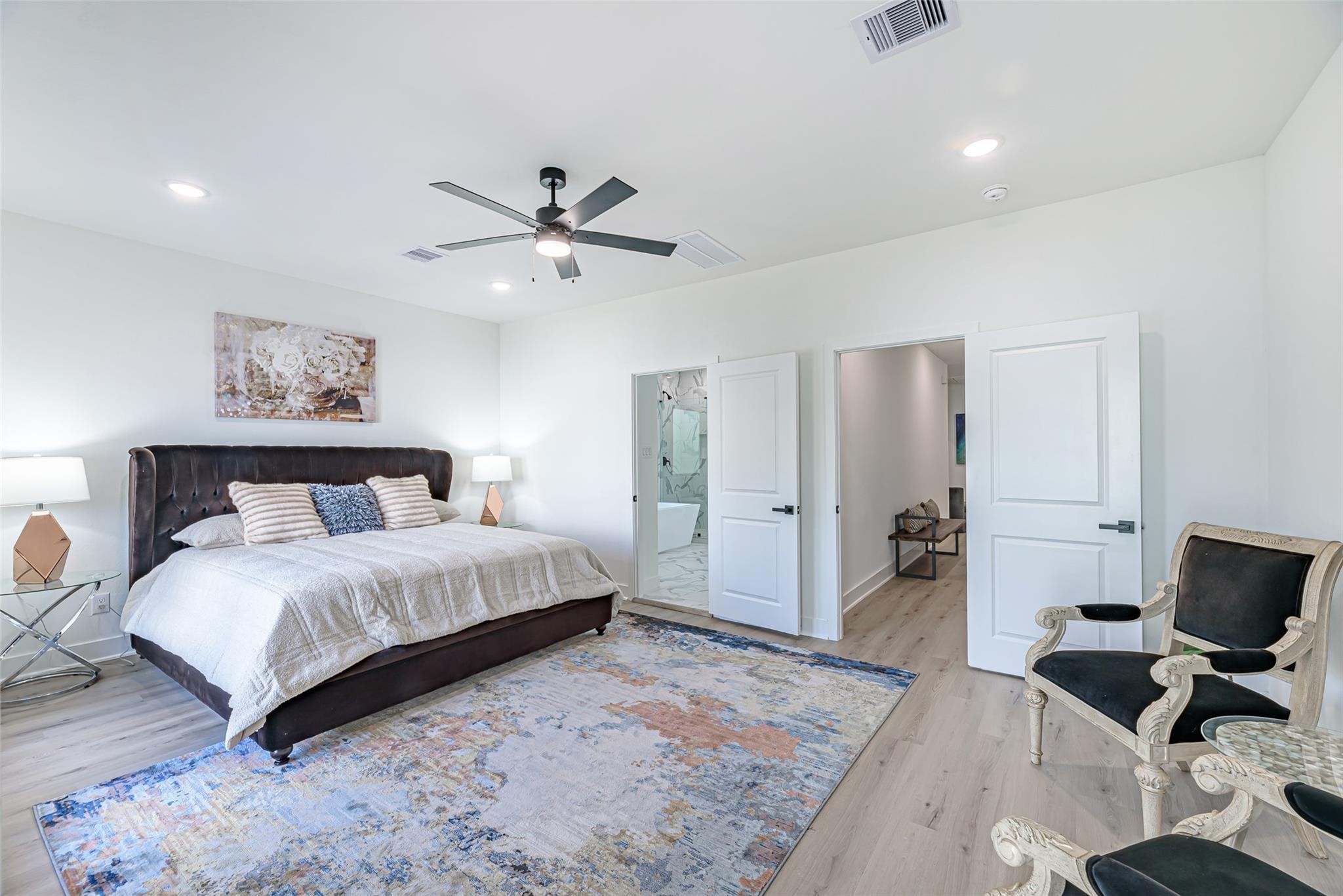 7806 Comal Street B Property Photo 12