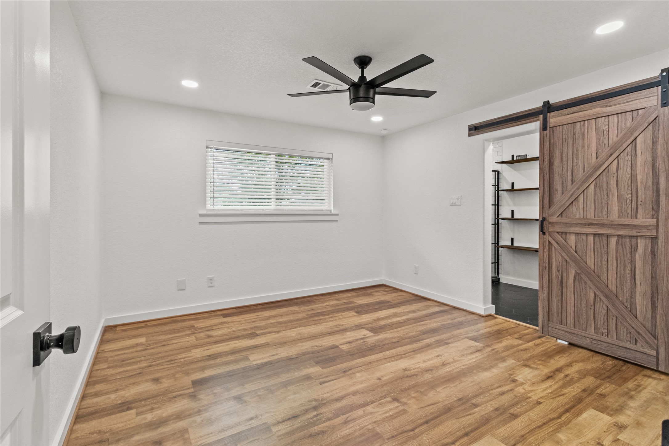 4812 24th St Property Photo 14