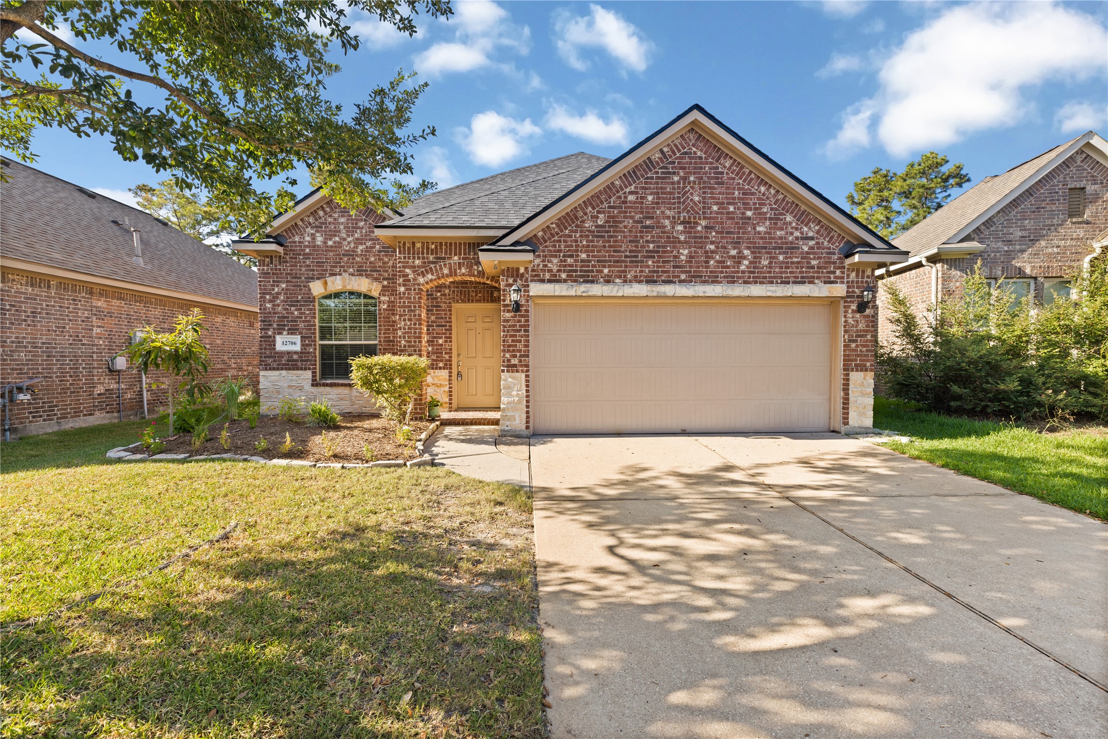 12706 Madison Boulder Lane Property Photo 4