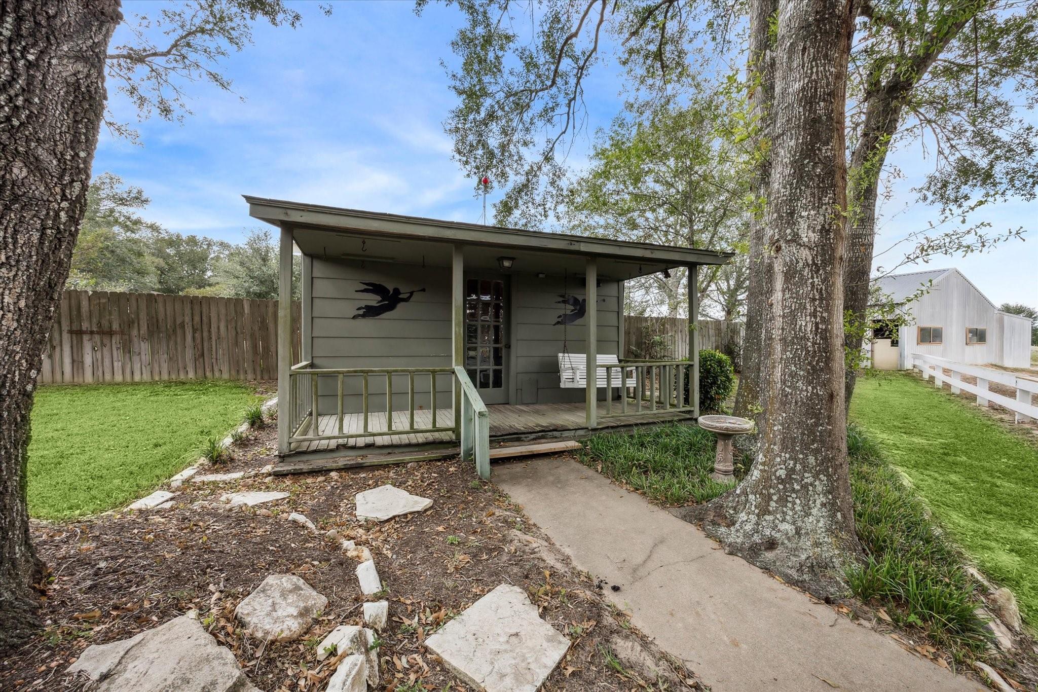 806 W Hacienda Property Photo 20