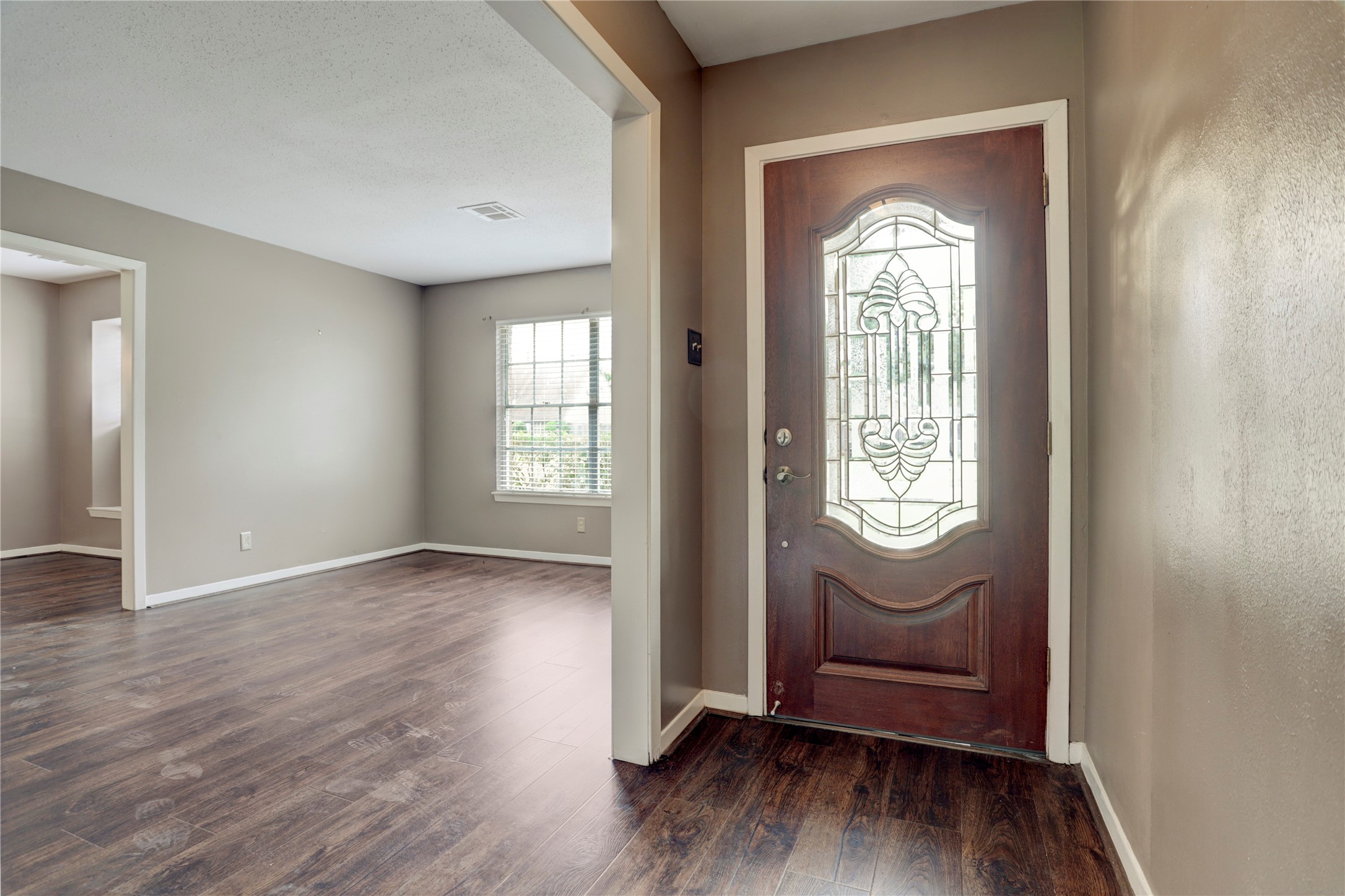 9631 Fairdale Lane Property Photo 4