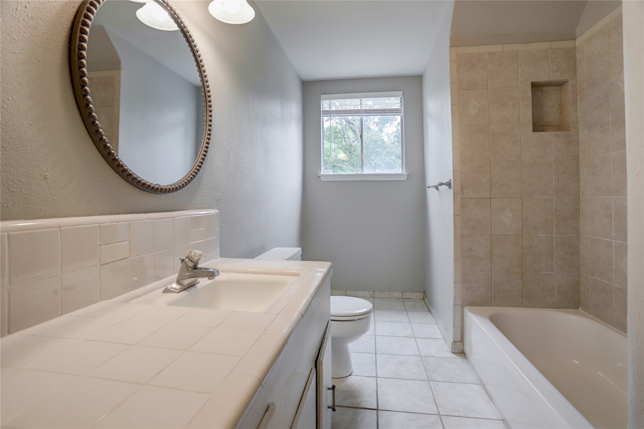9631 Fairdale Lane Property Photo 16