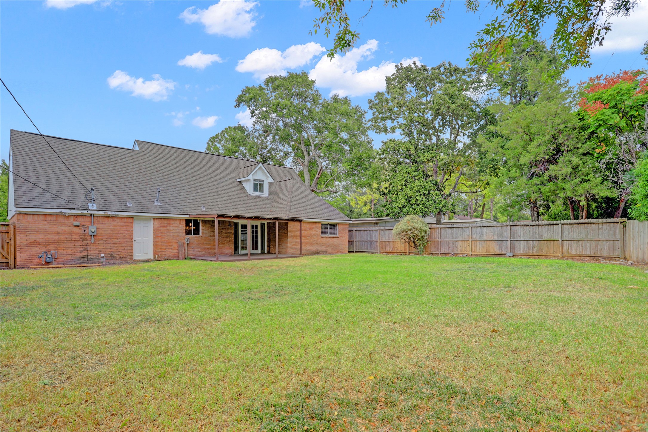 9631 Fairdale Lane Property Photo 19