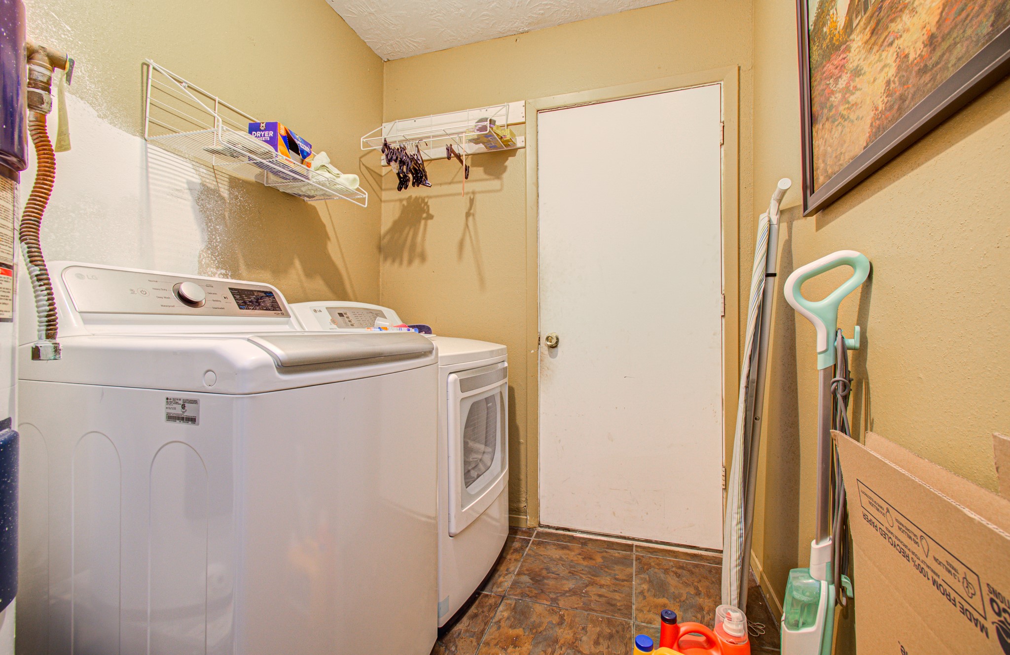 7503 Wovenwood Lane Property Photo 28