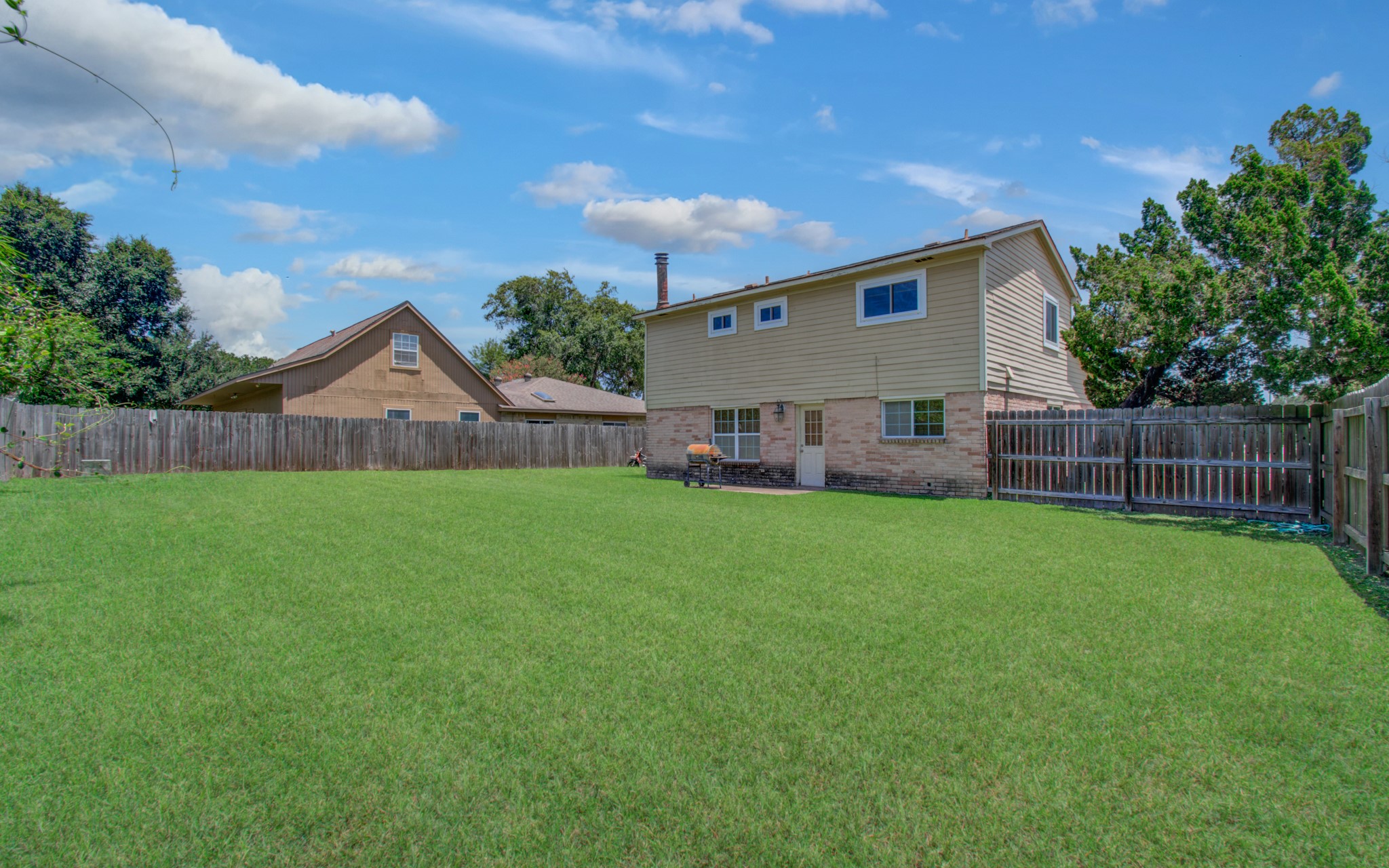 7503 Wovenwood Lane Property Photo 30