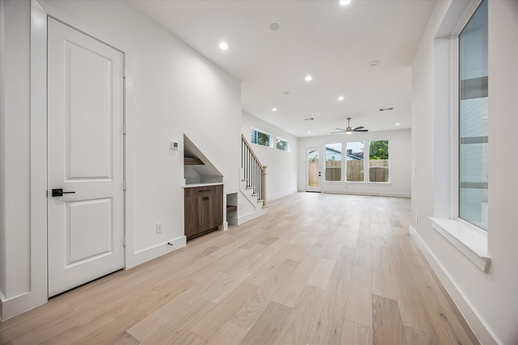 5339 Larkin Street Property Photo 11