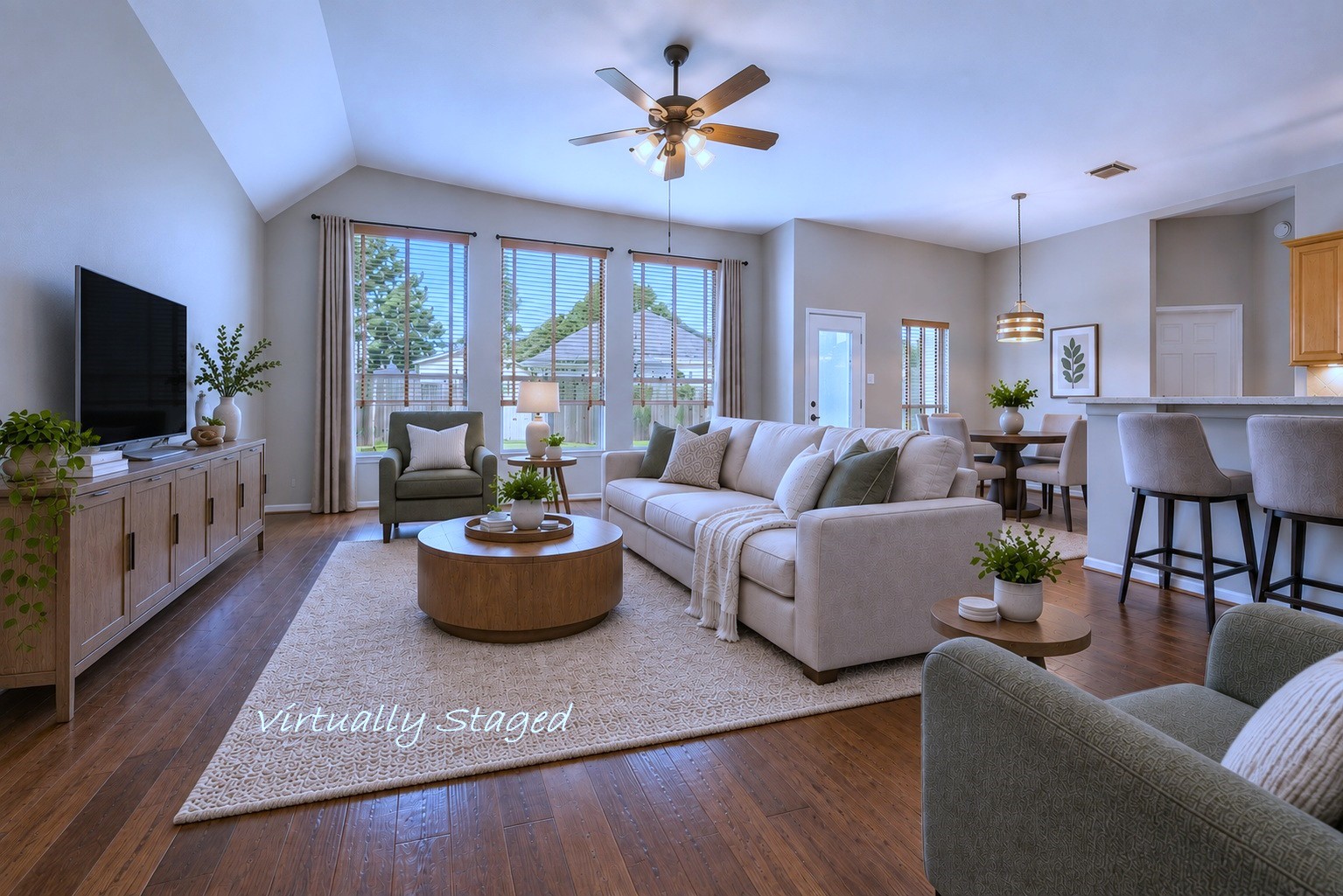 1859 Pembrook Circle Property Photo 4