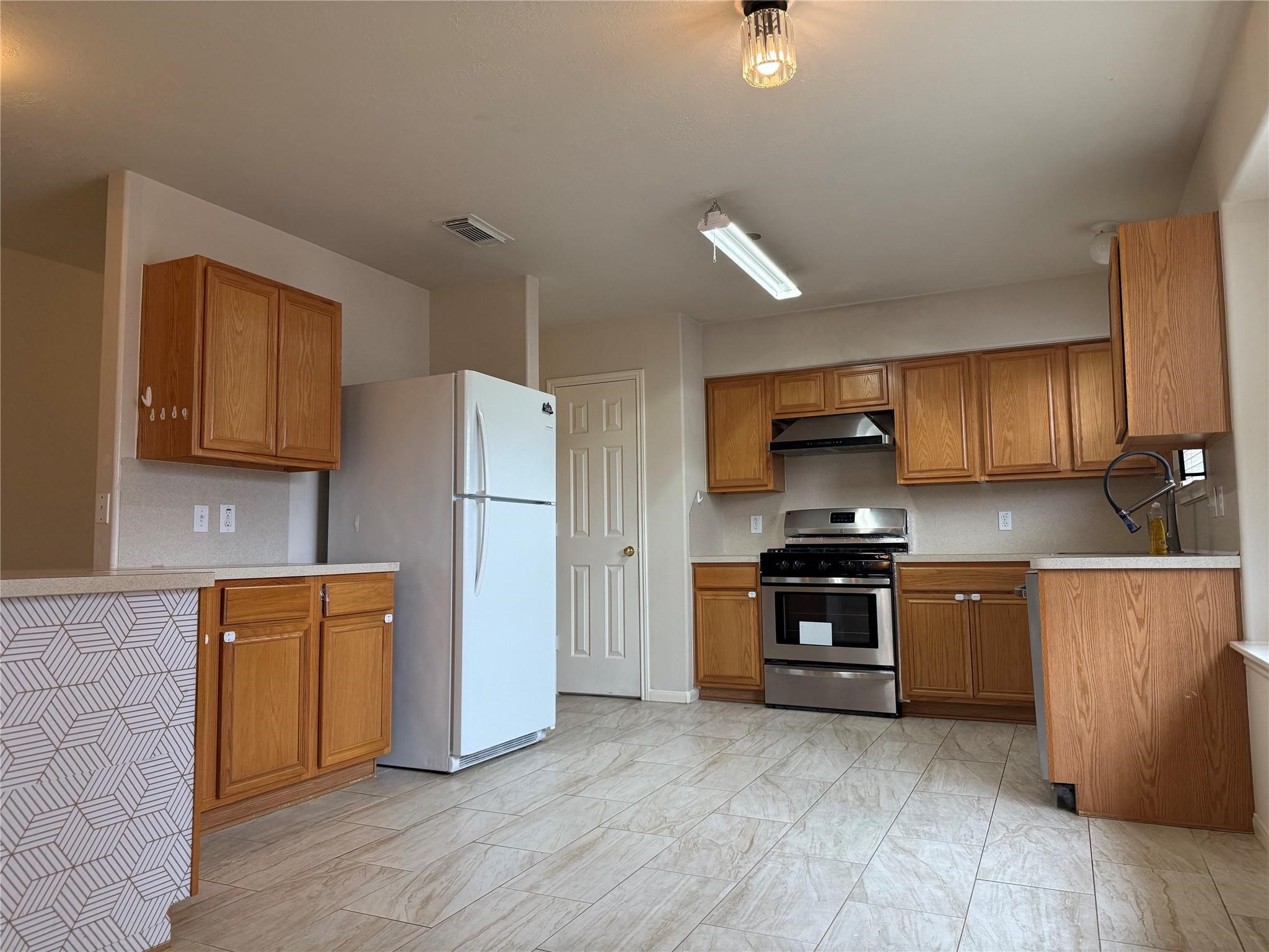 13715 Audra Lane Property Photo 5