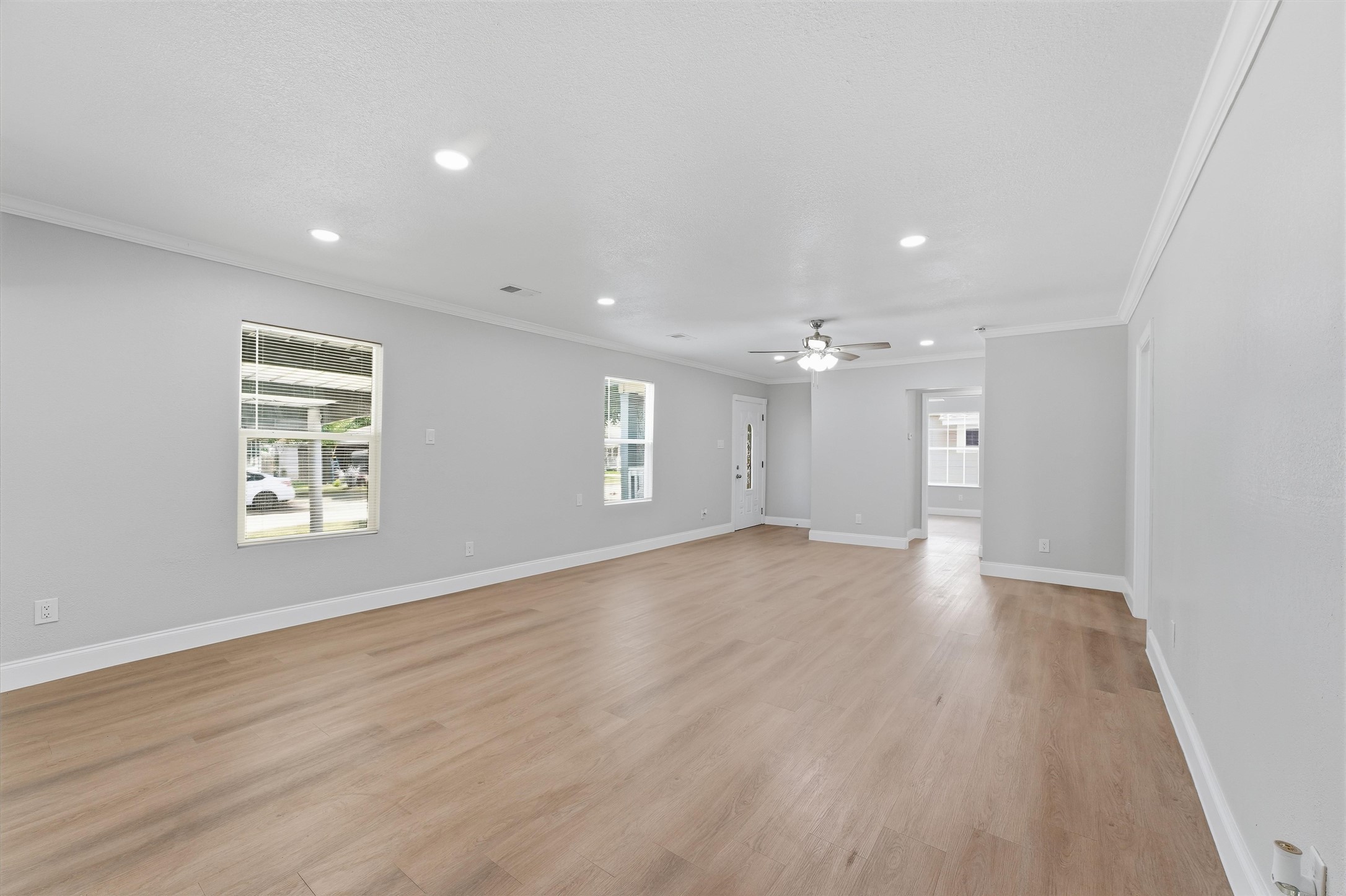 912 Seymour Street Property Photo 6