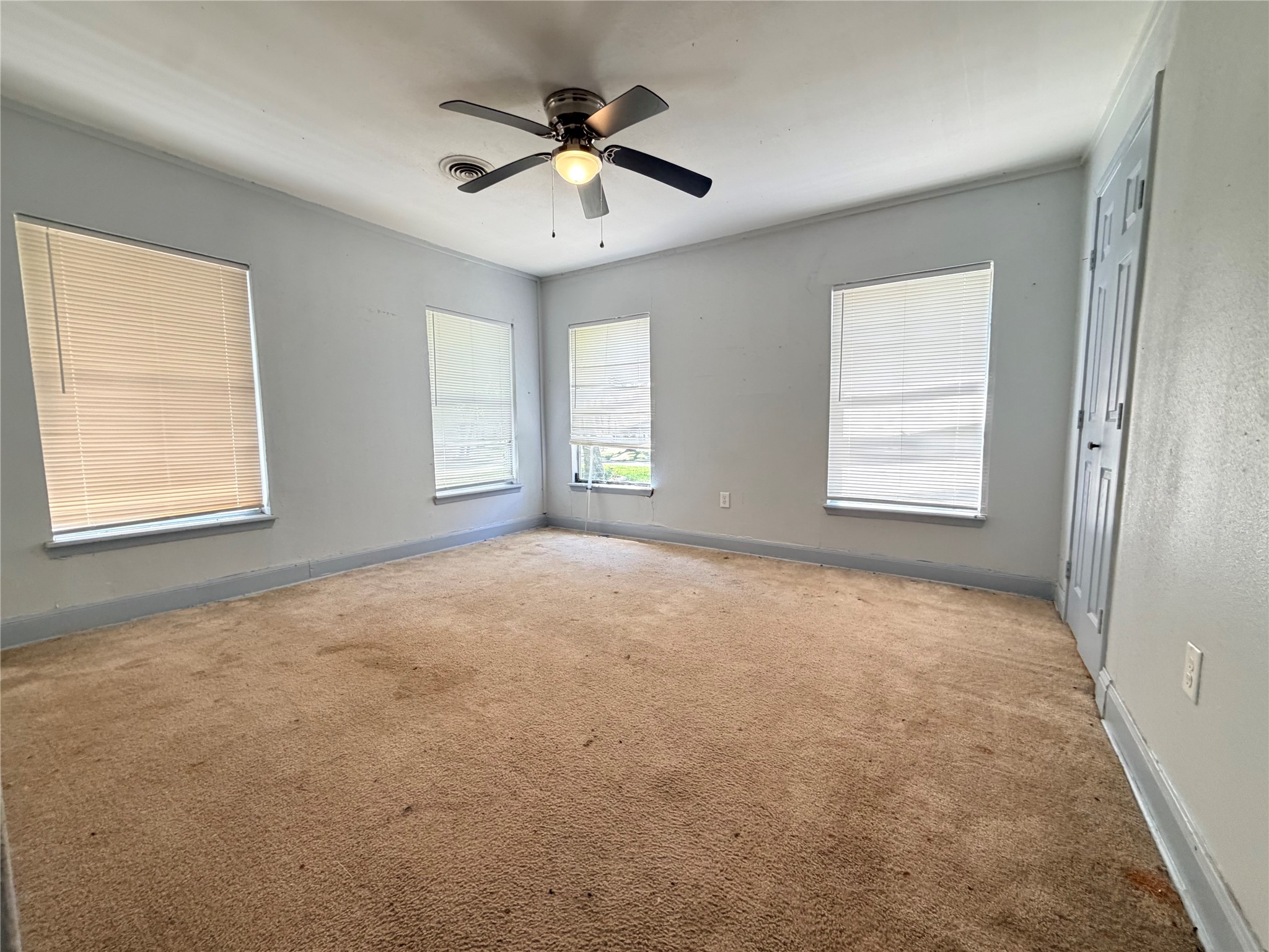 1904 Wright Boulevard Property Photo 11