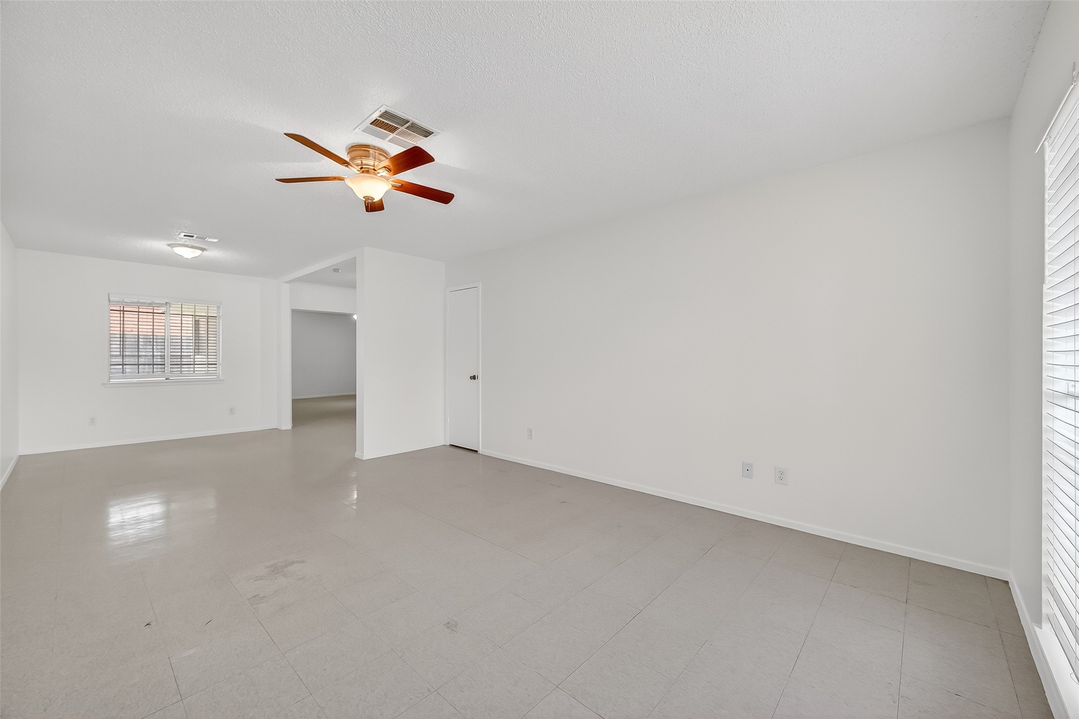 15022 Chipman Lane Property Photo 2