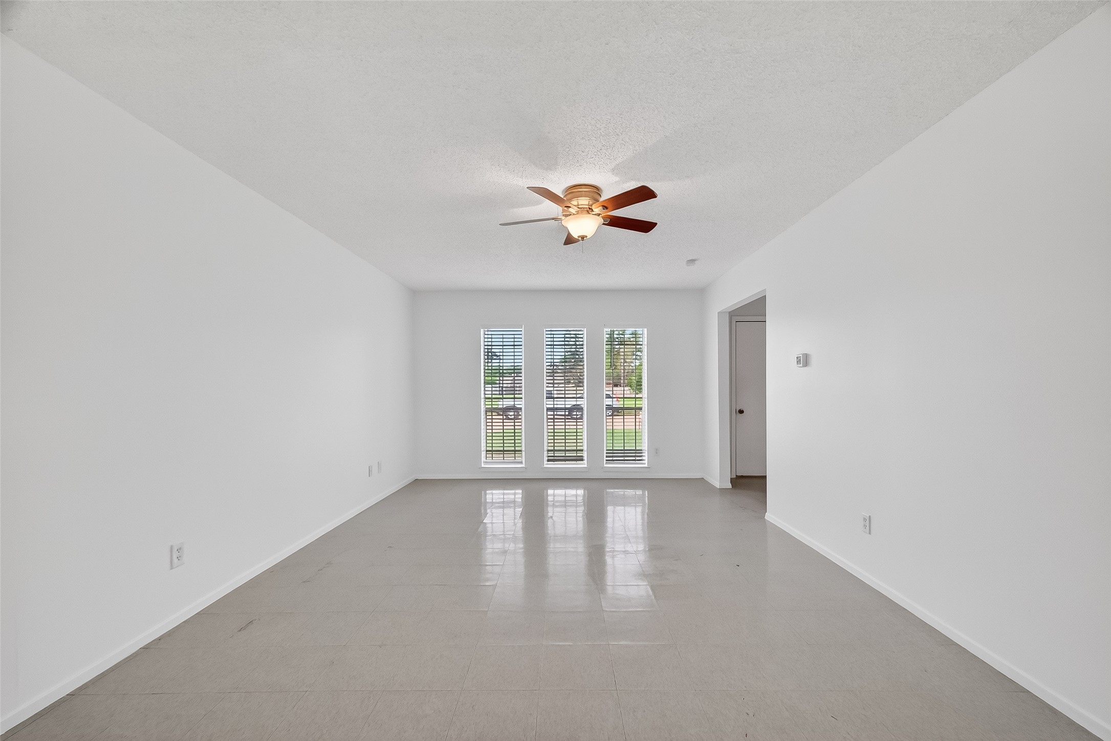 15022 Chipman Lane Property Photo 6